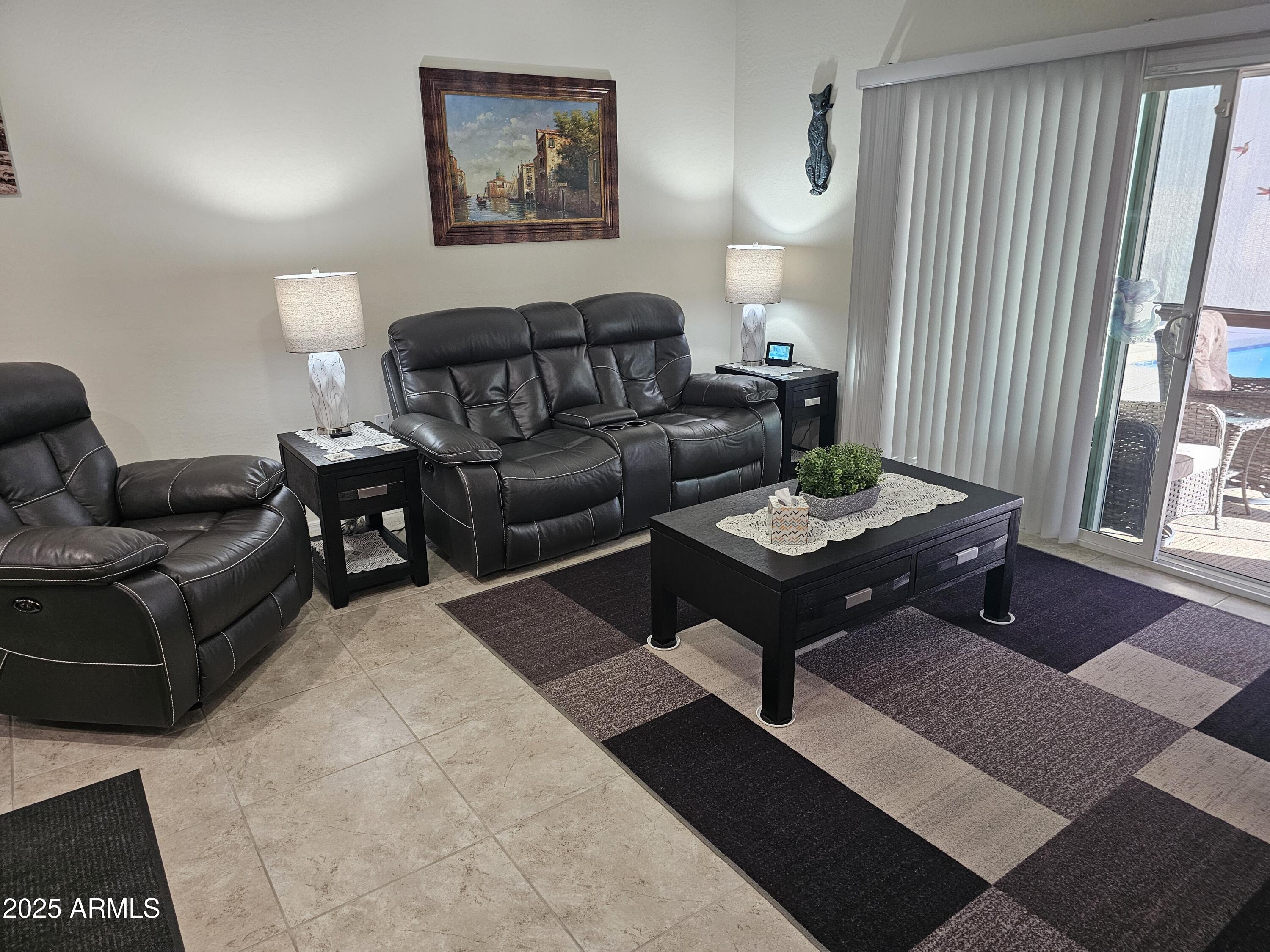 18789 W JEFFERSON Street