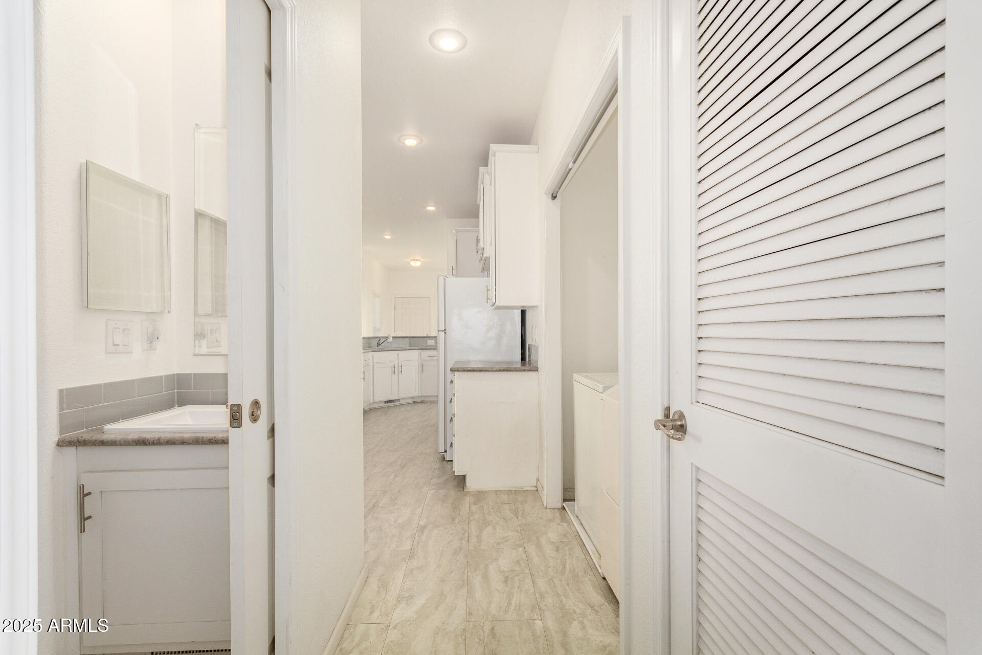 10540 E Apache Trail 93