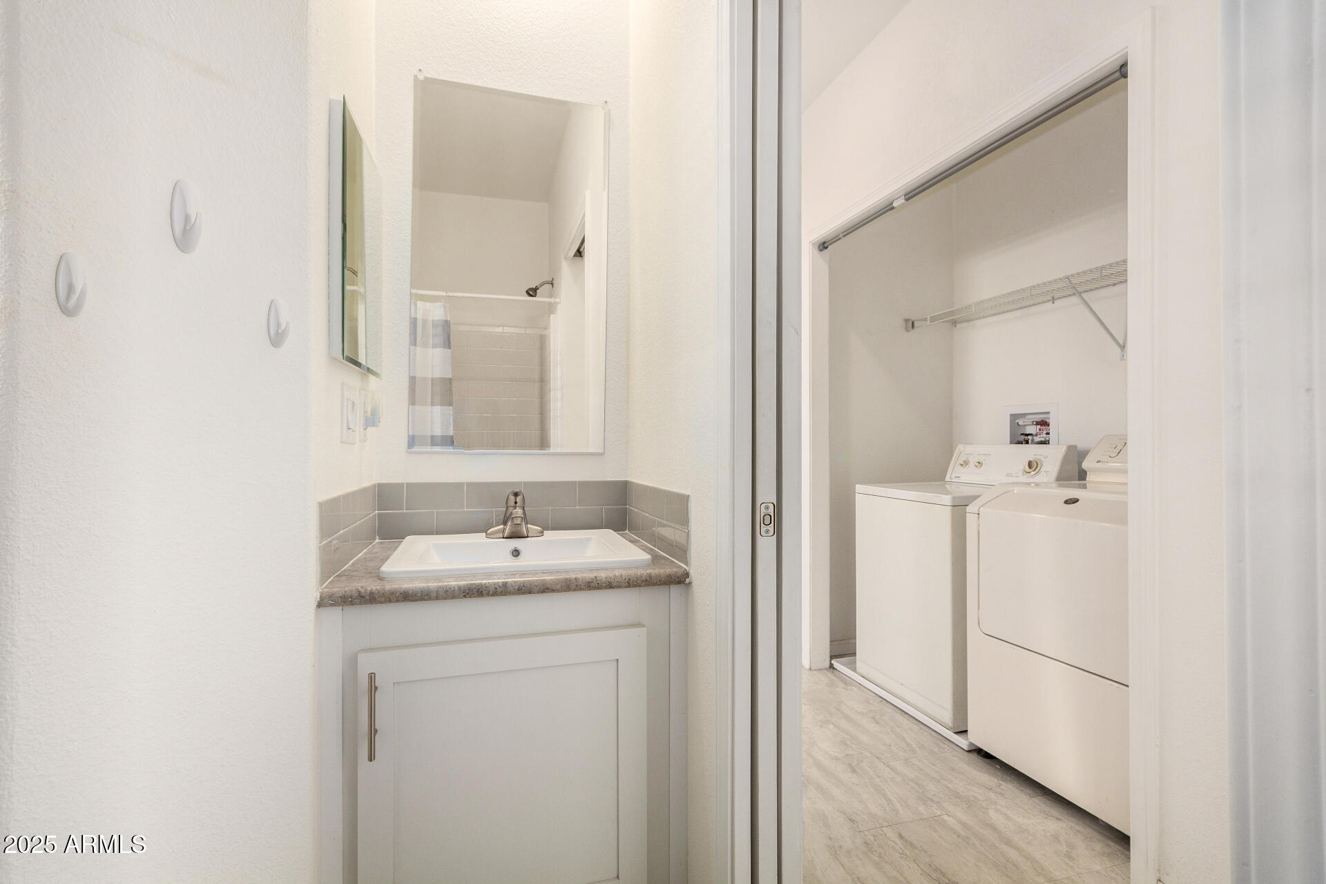 10540 E Apache Trail 93