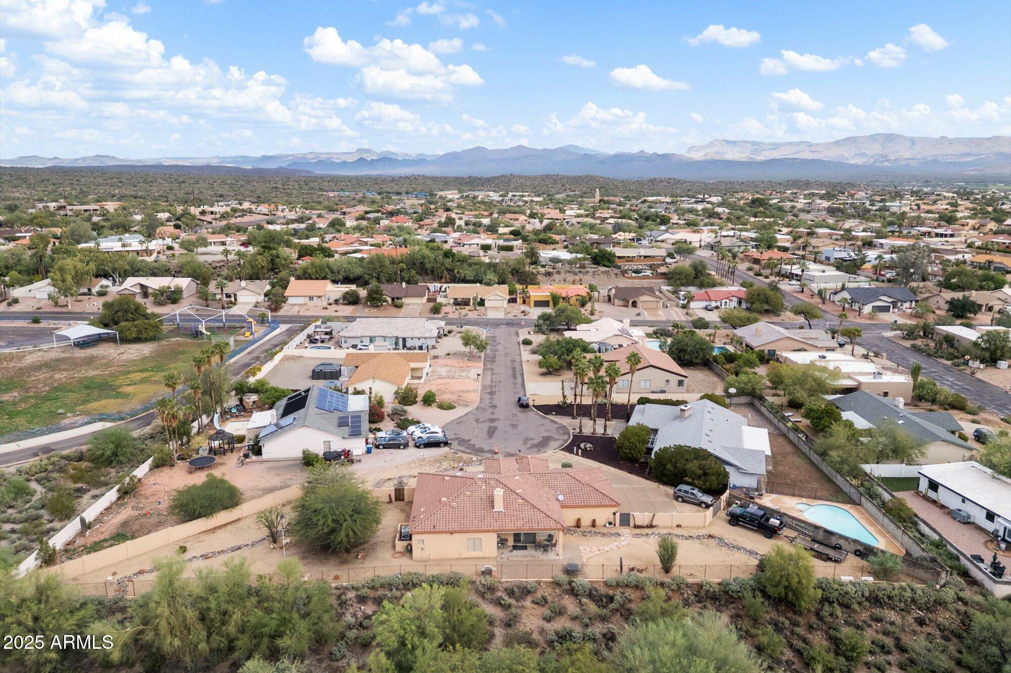 14601 N DICKENS Court