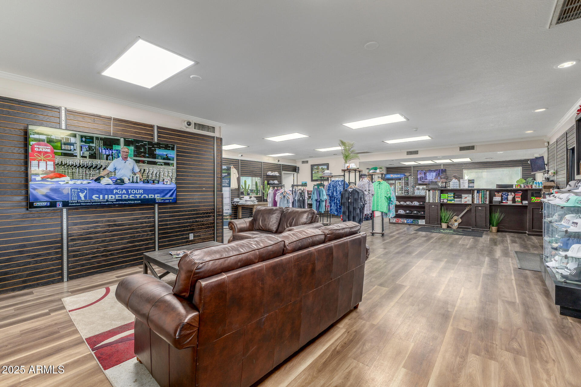 8311 E MACKENZIE Drive