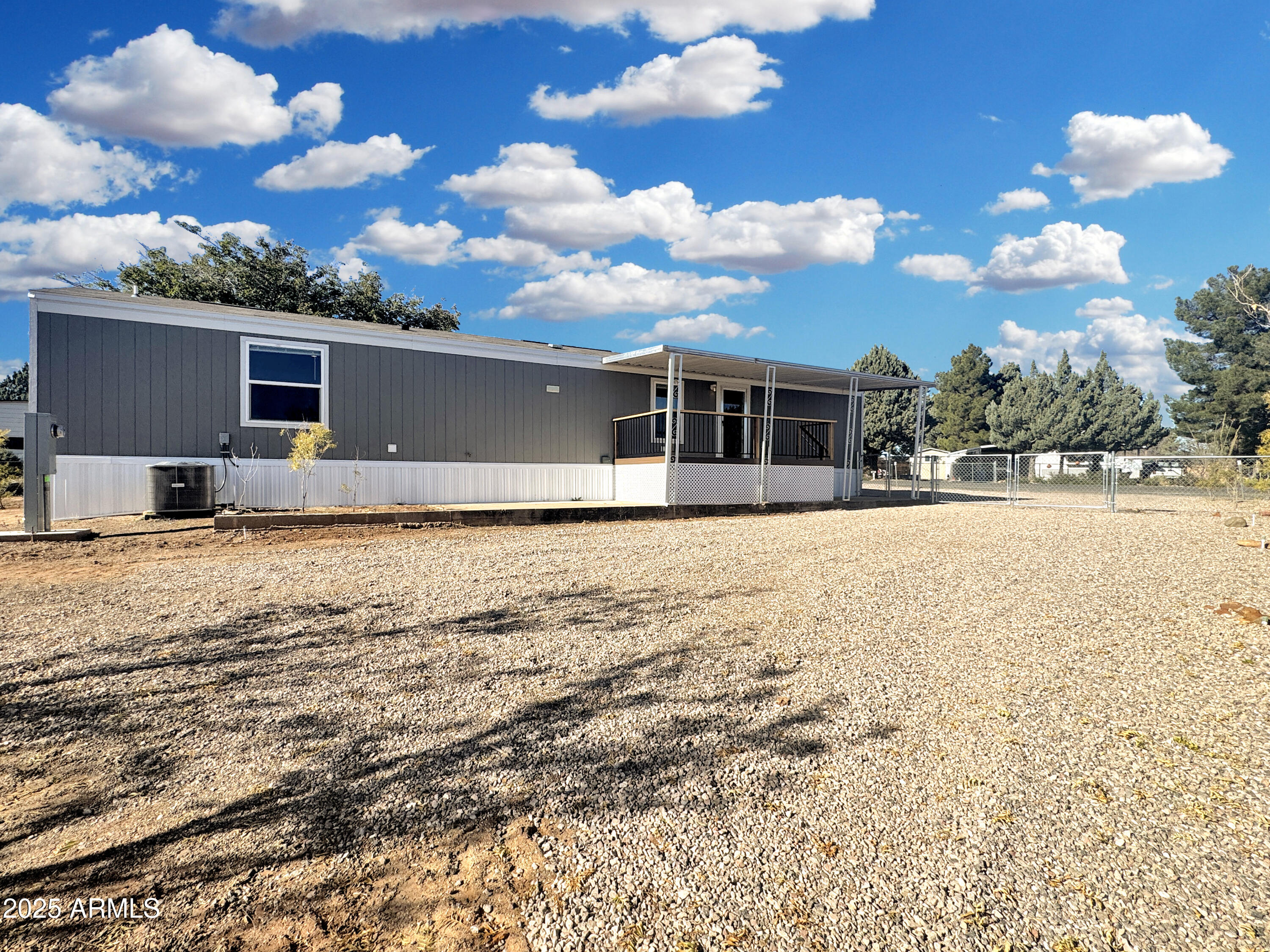 3711 E Granite Drive