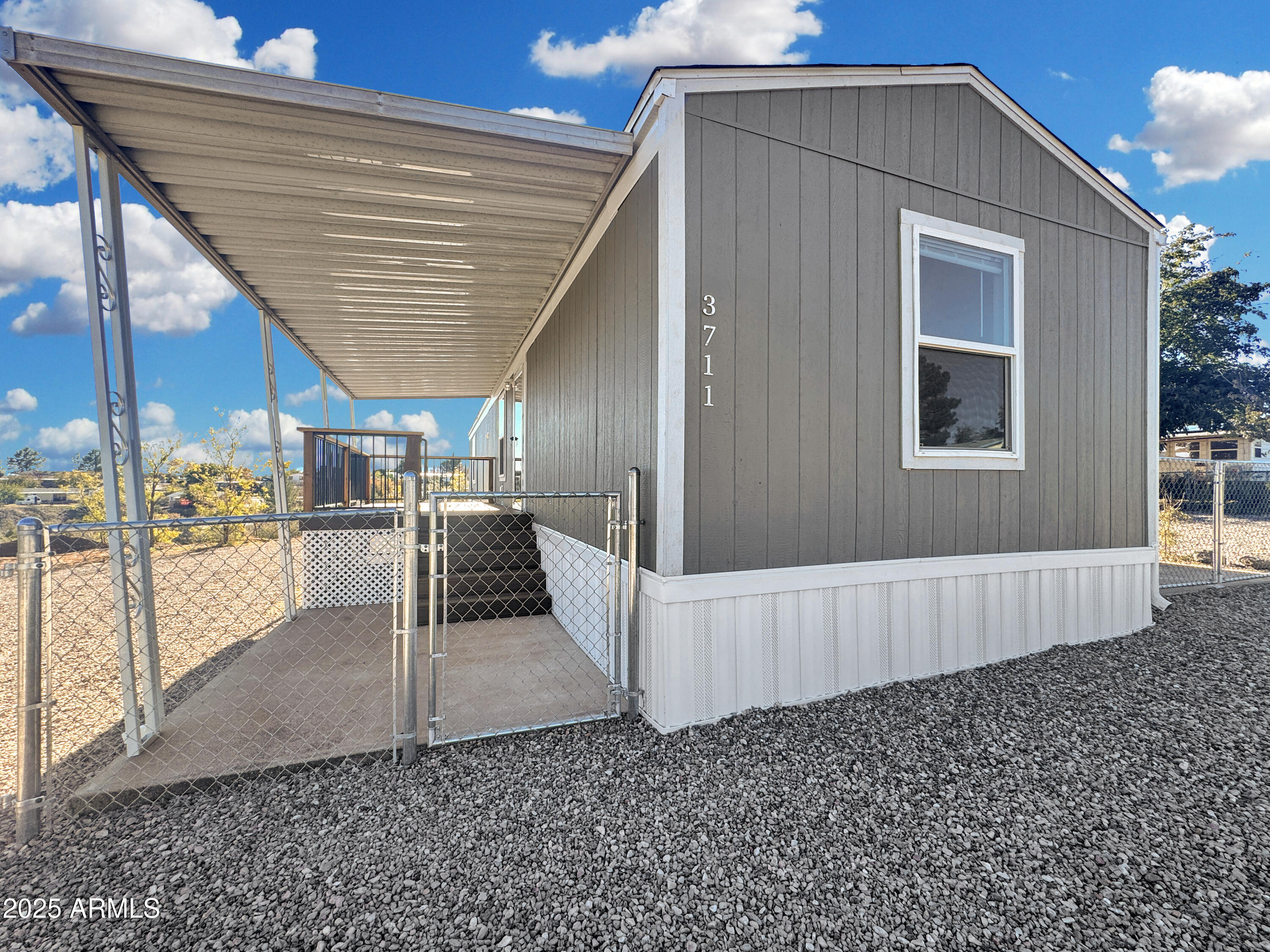 3711 E Granite Drive