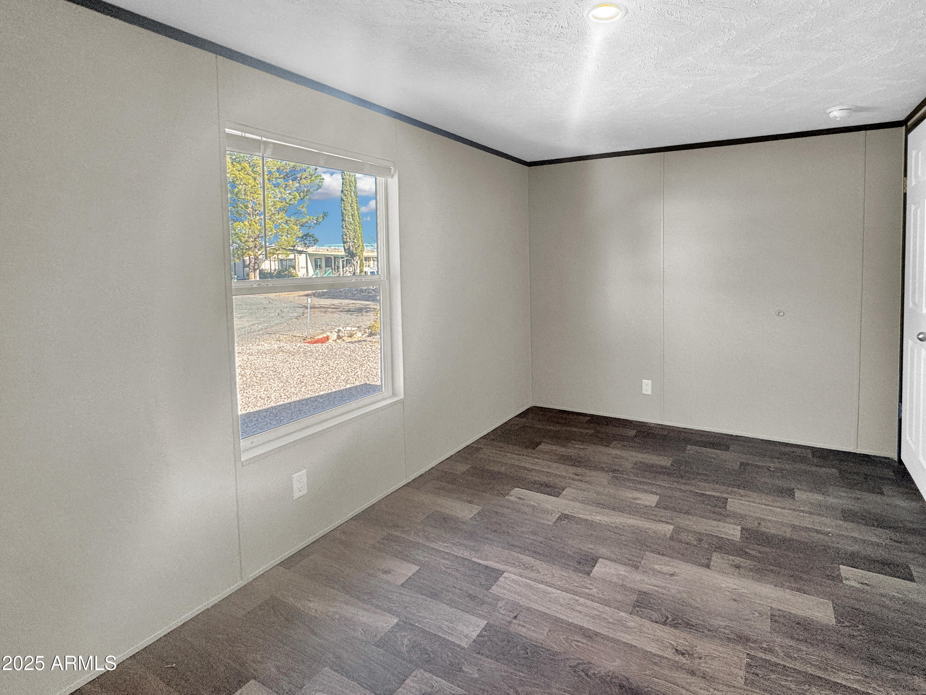 3711 E Granite Drive