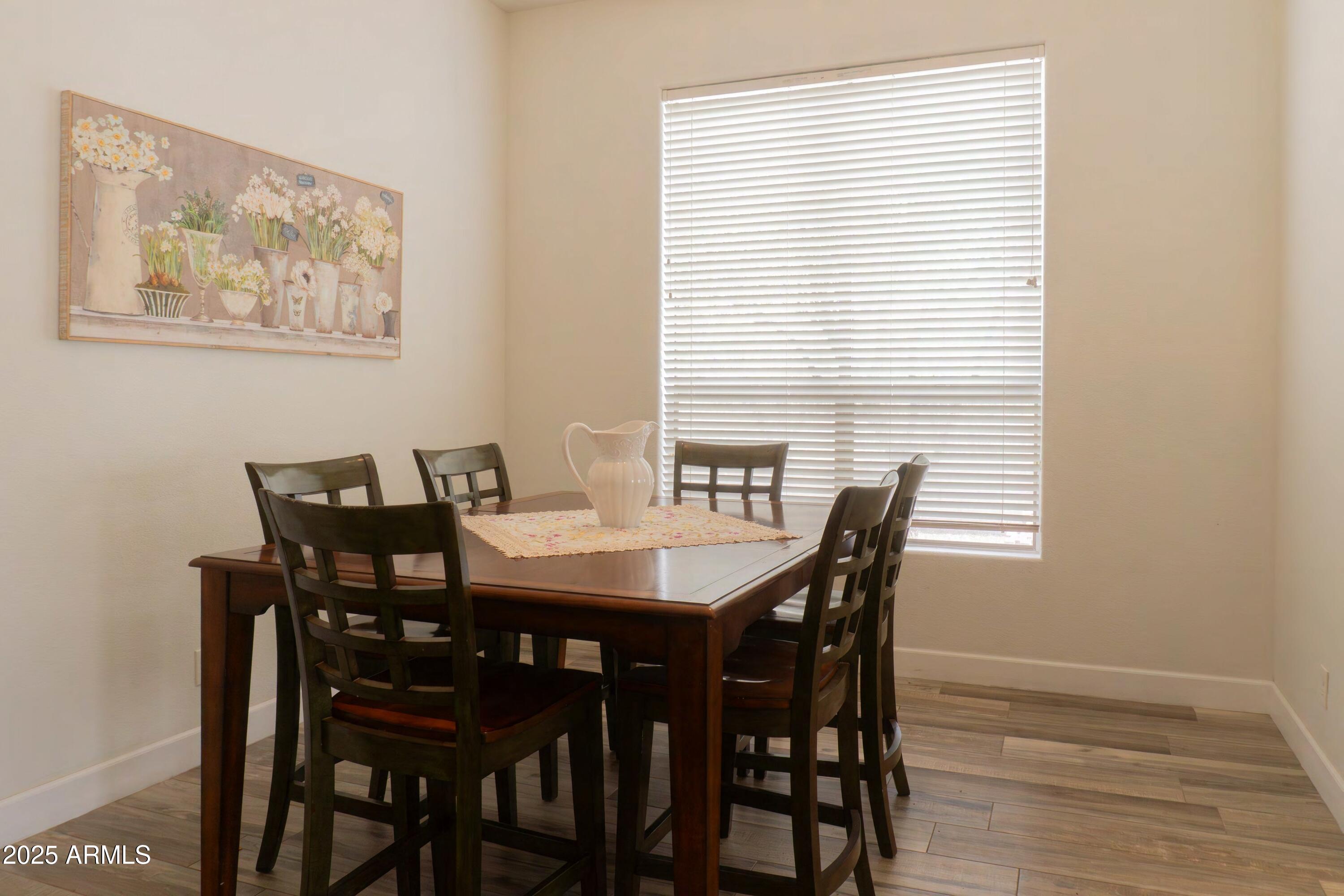 4933 E CRIMSON Terrace