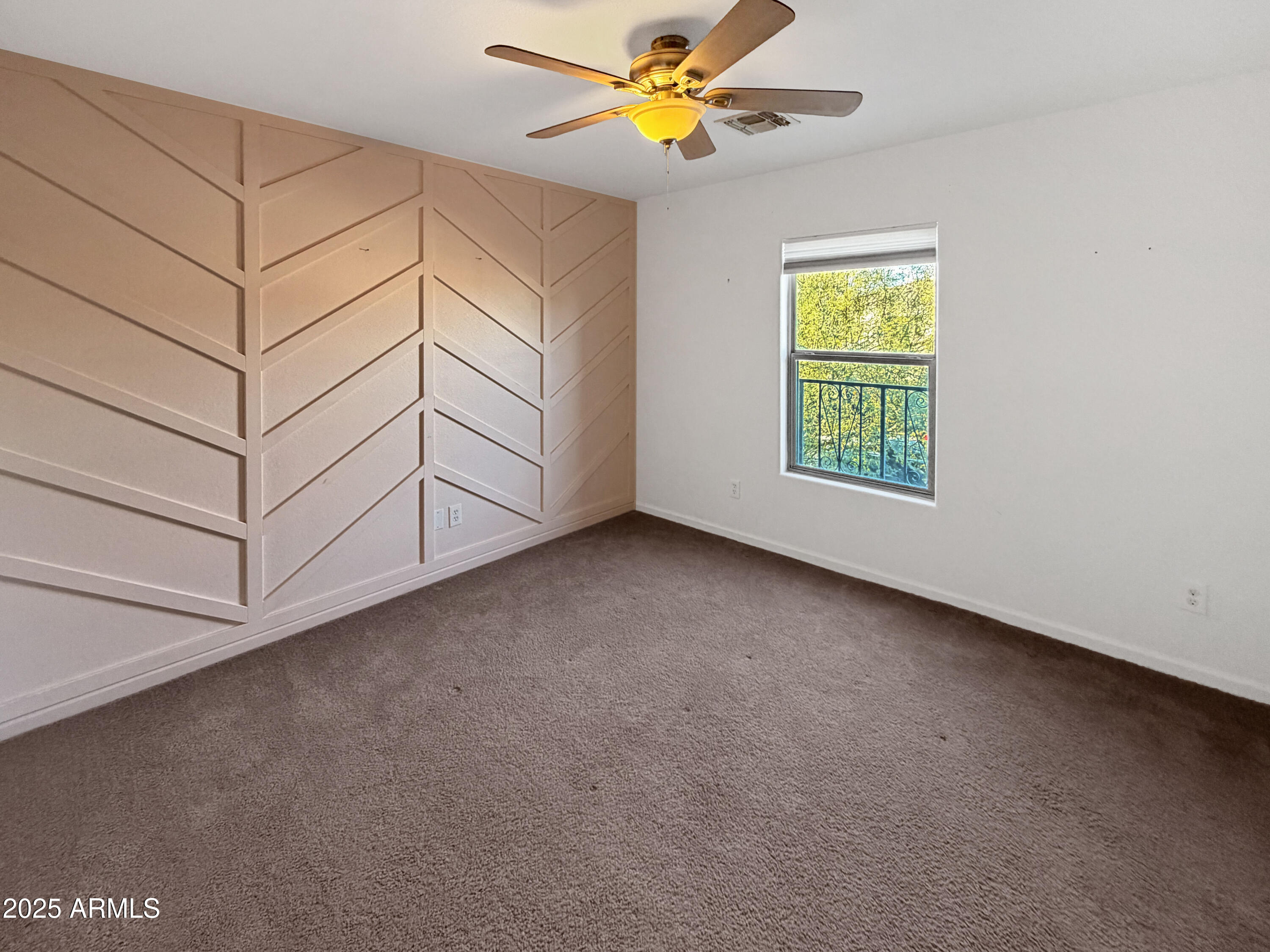 45765 W STARLIGHT Drive