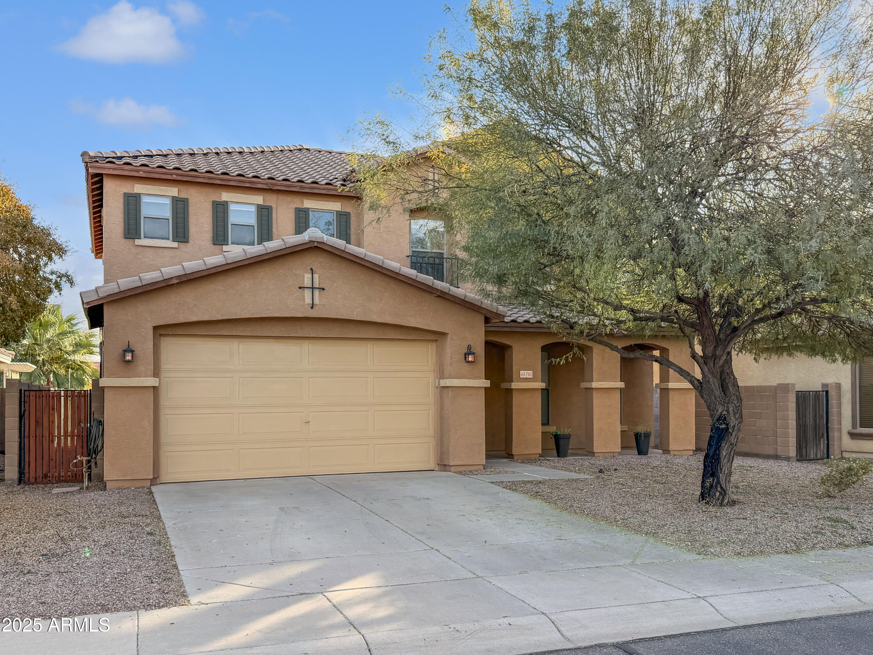 45765 W STARLIGHT Drive