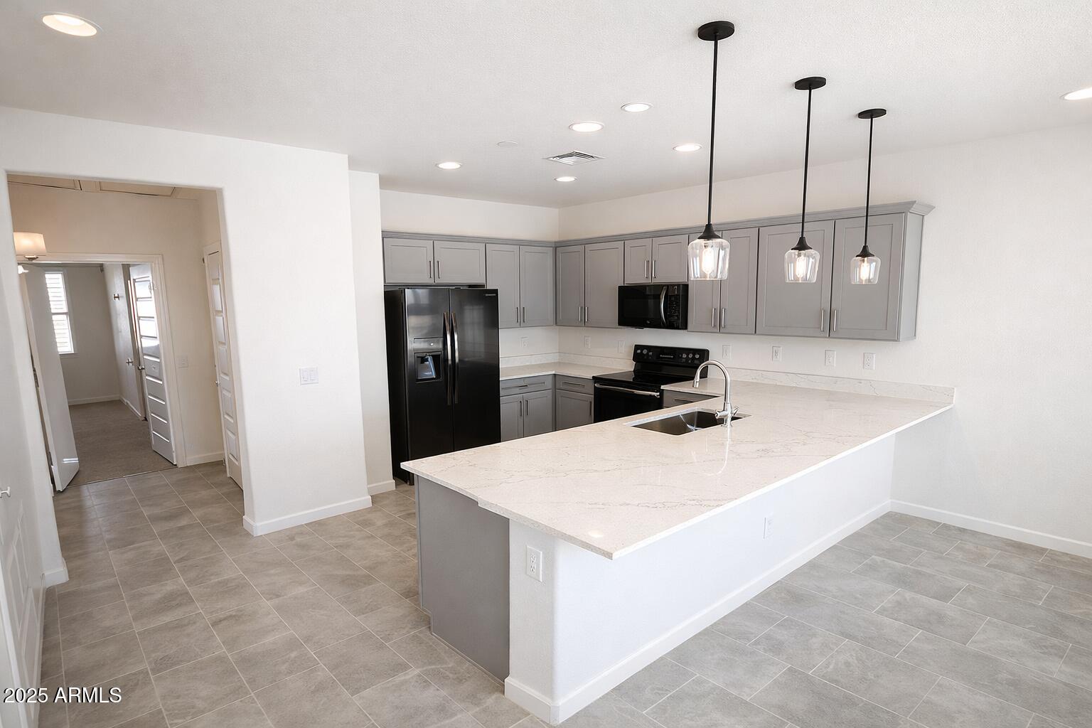 4043 E PONY Lane 102