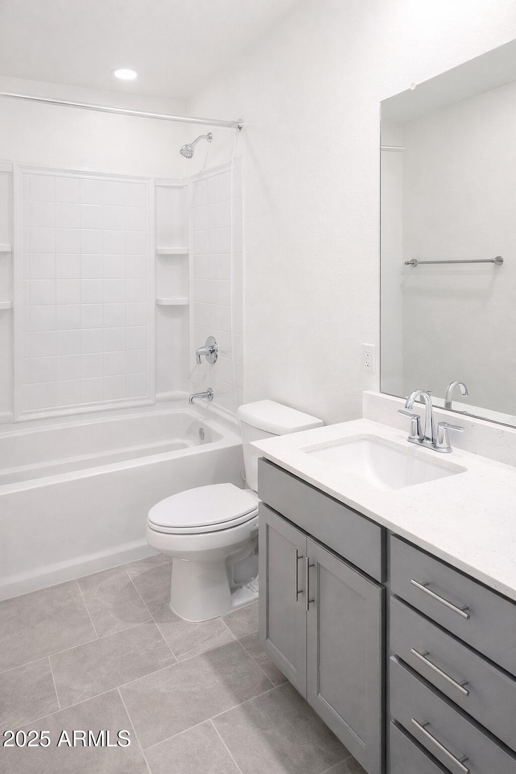 4043 E PONY Lane 102