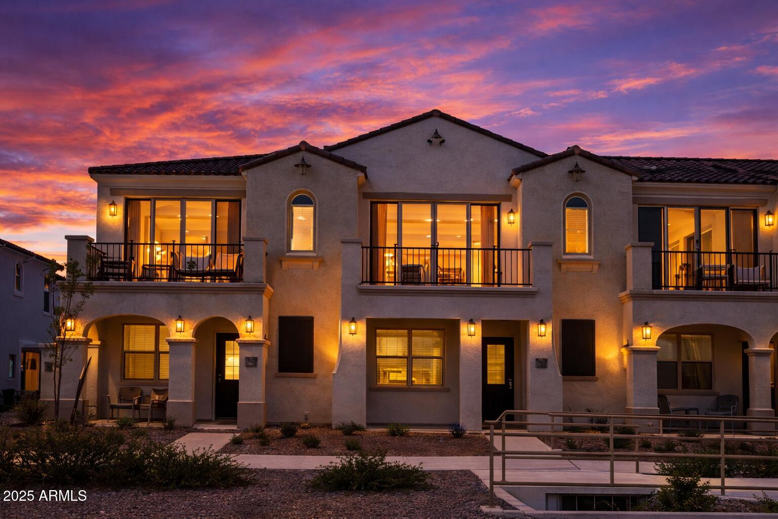 4043 E PONY Lane 102