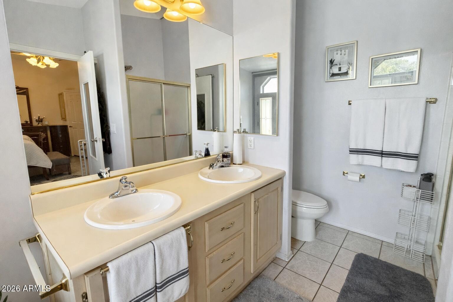 215 N Power Road 284