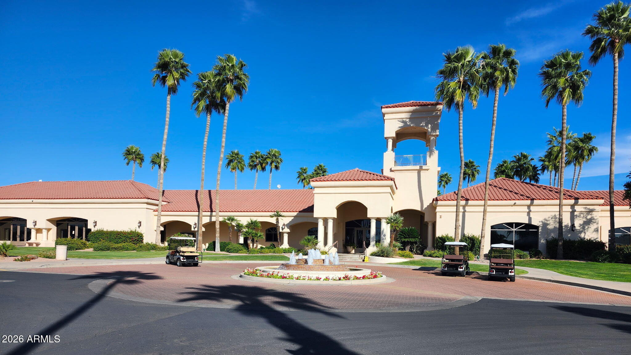 215 N Power Road 284