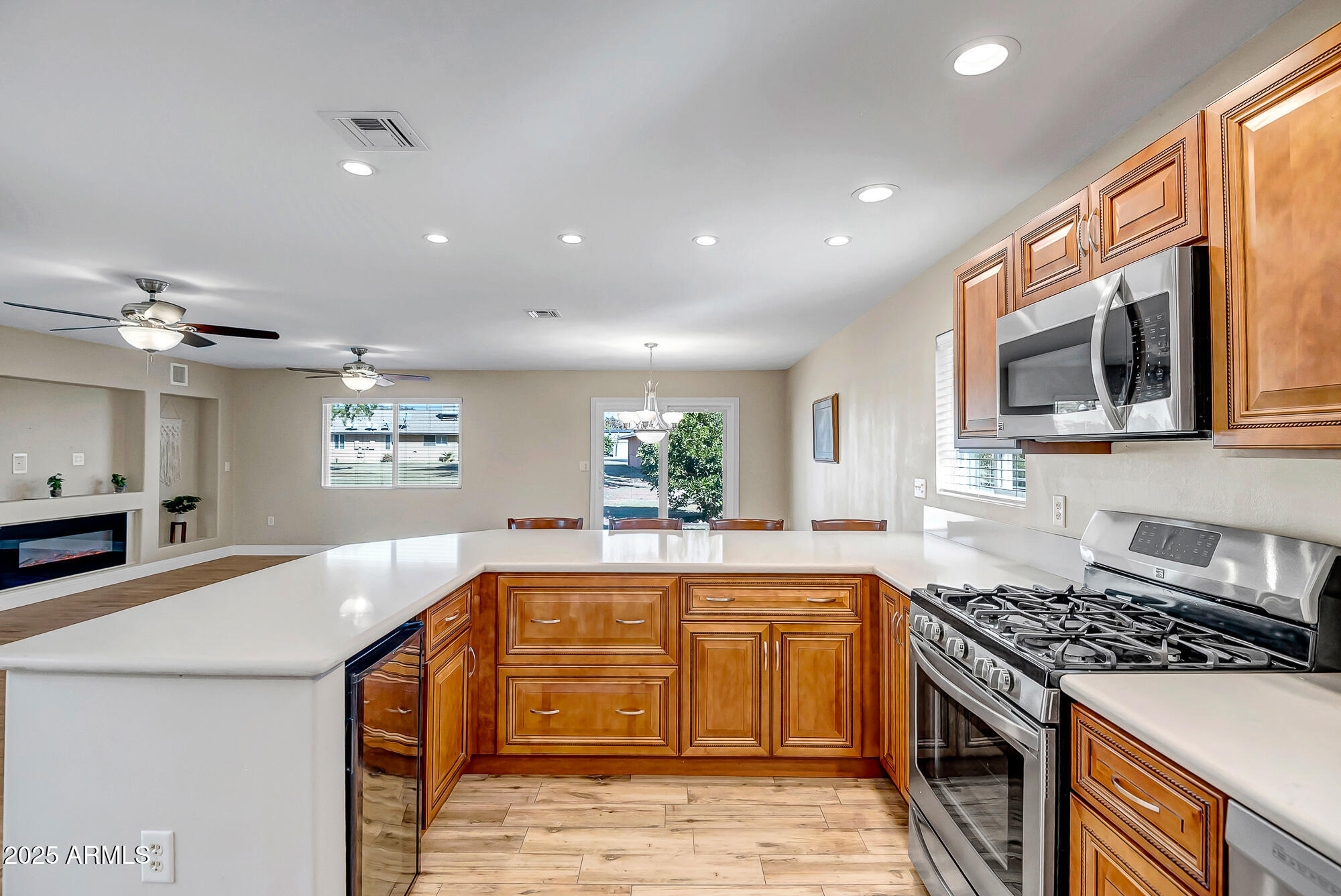 14617 N BOSWELL Boulevard