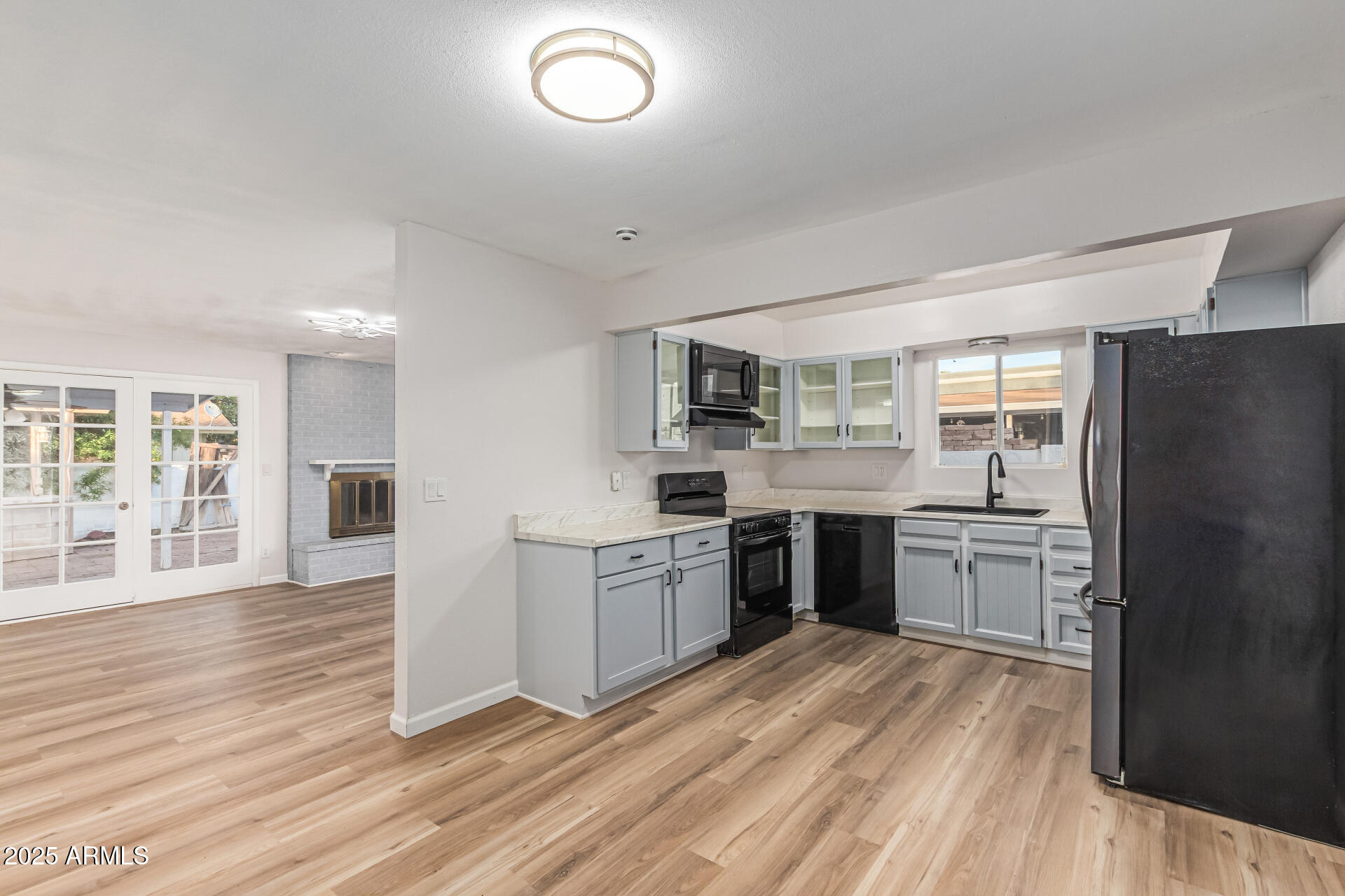 1232 E MCLELLAN Road