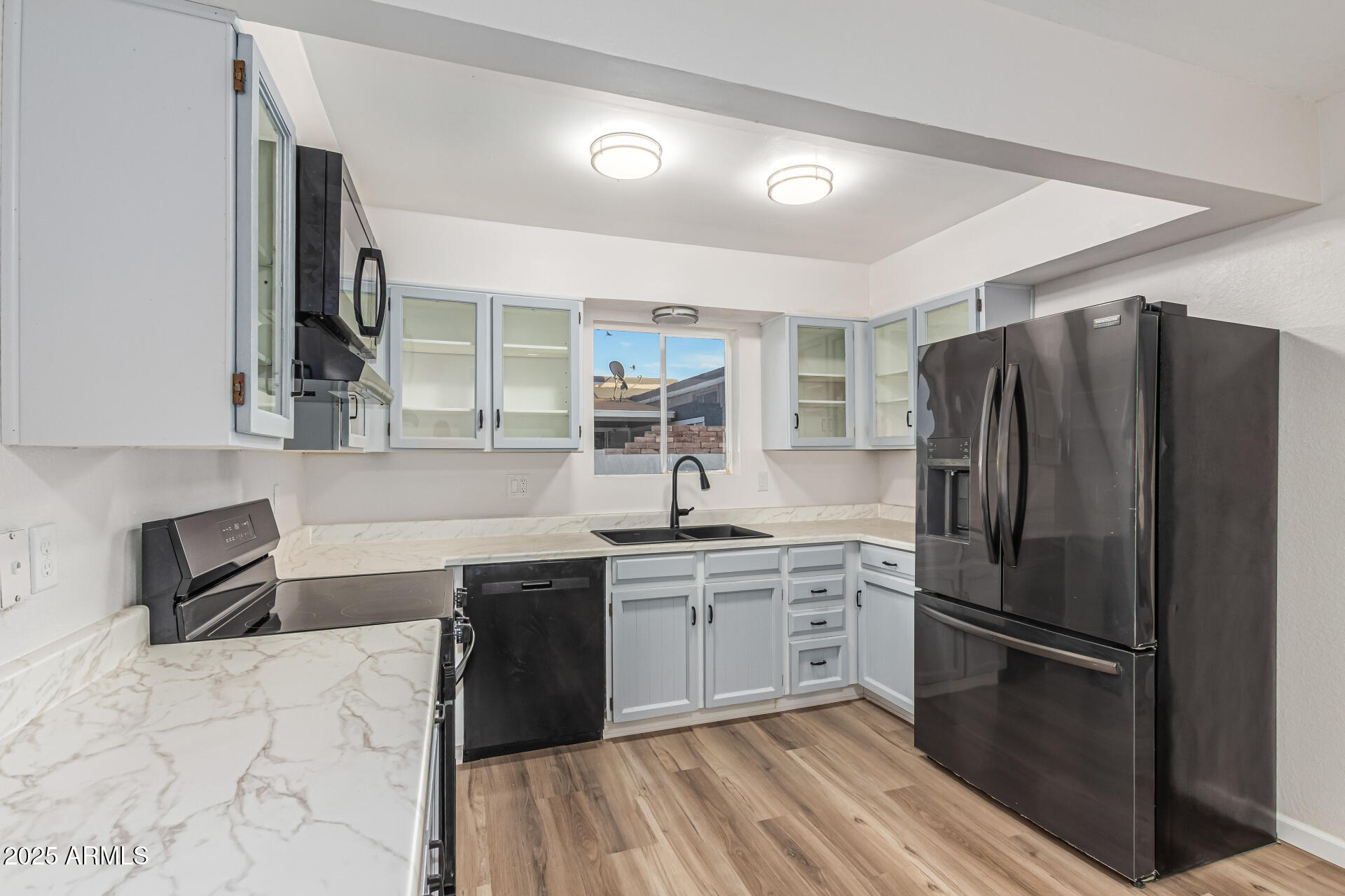 1232 E MCLELLAN Road