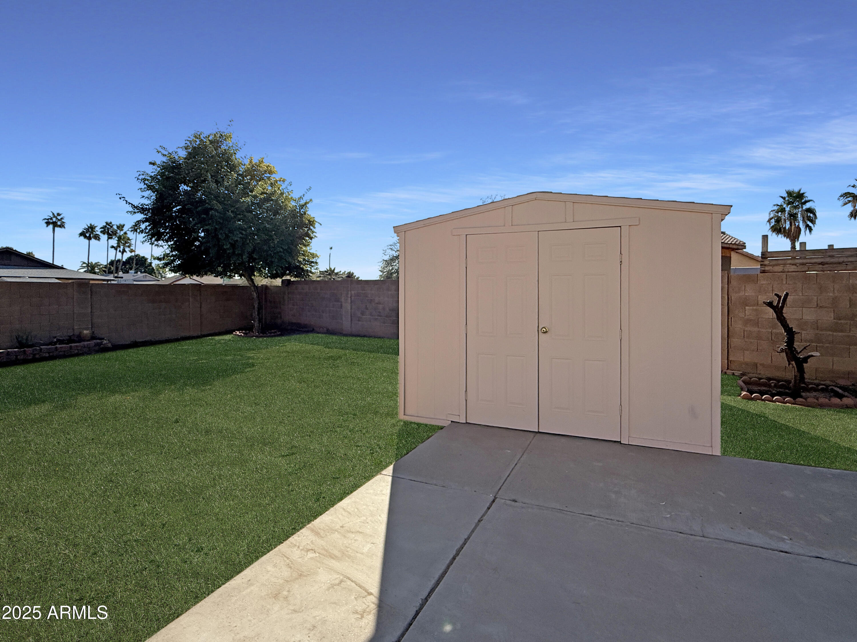 5711 W COCHISE Drive