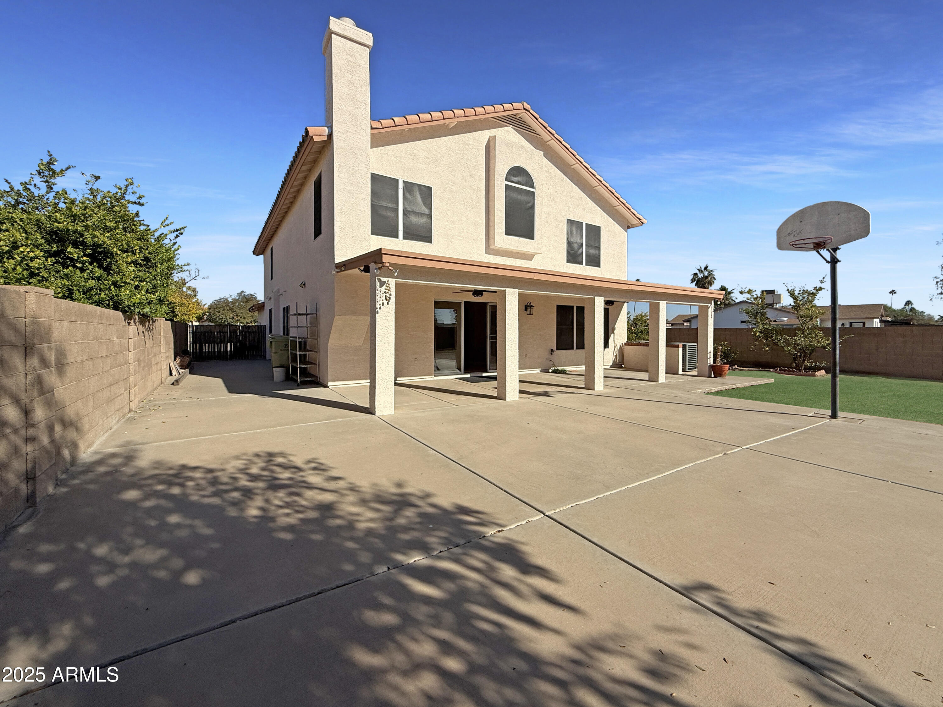 5711 W COCHISE Drive