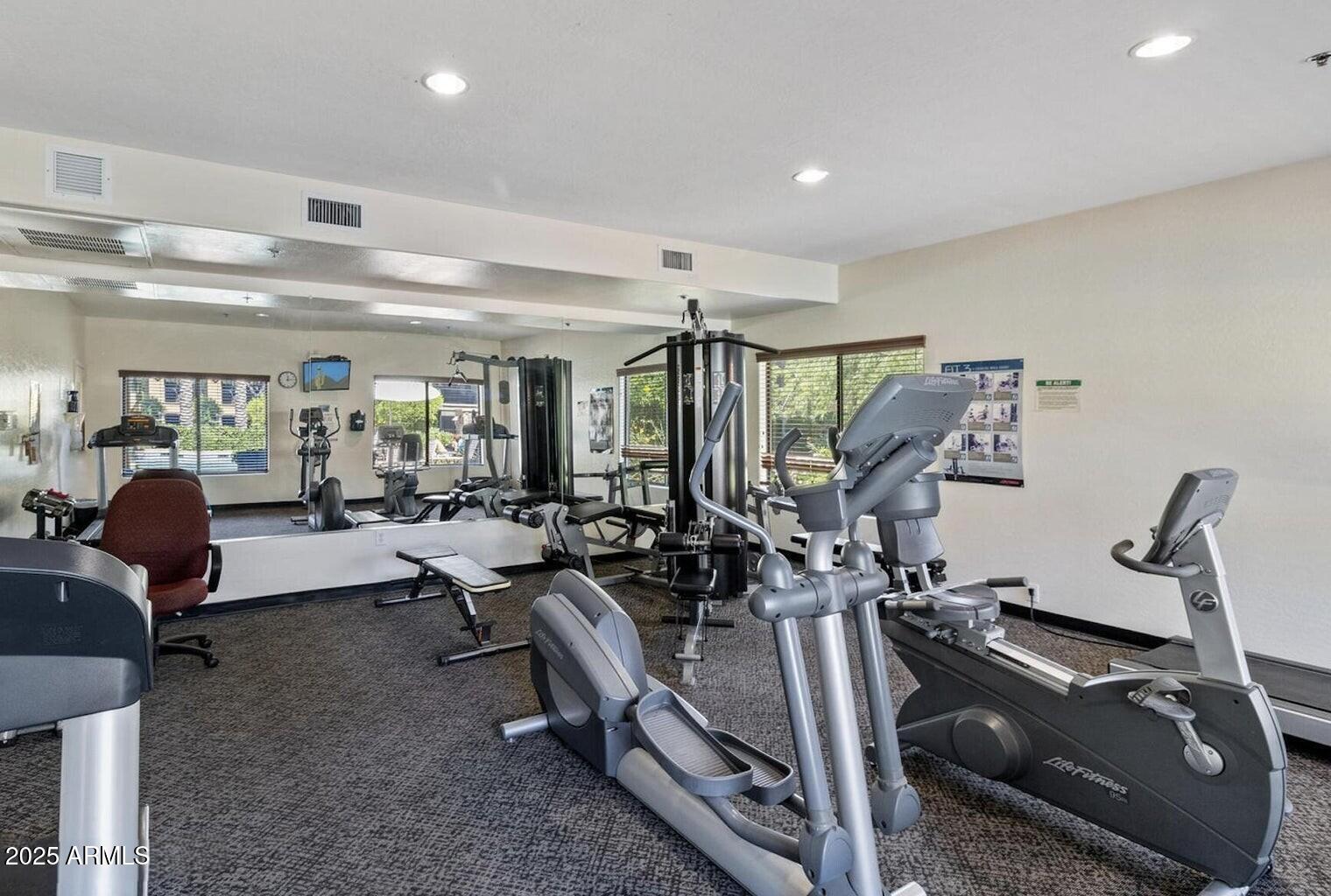 21320 N 56TH Street 1086