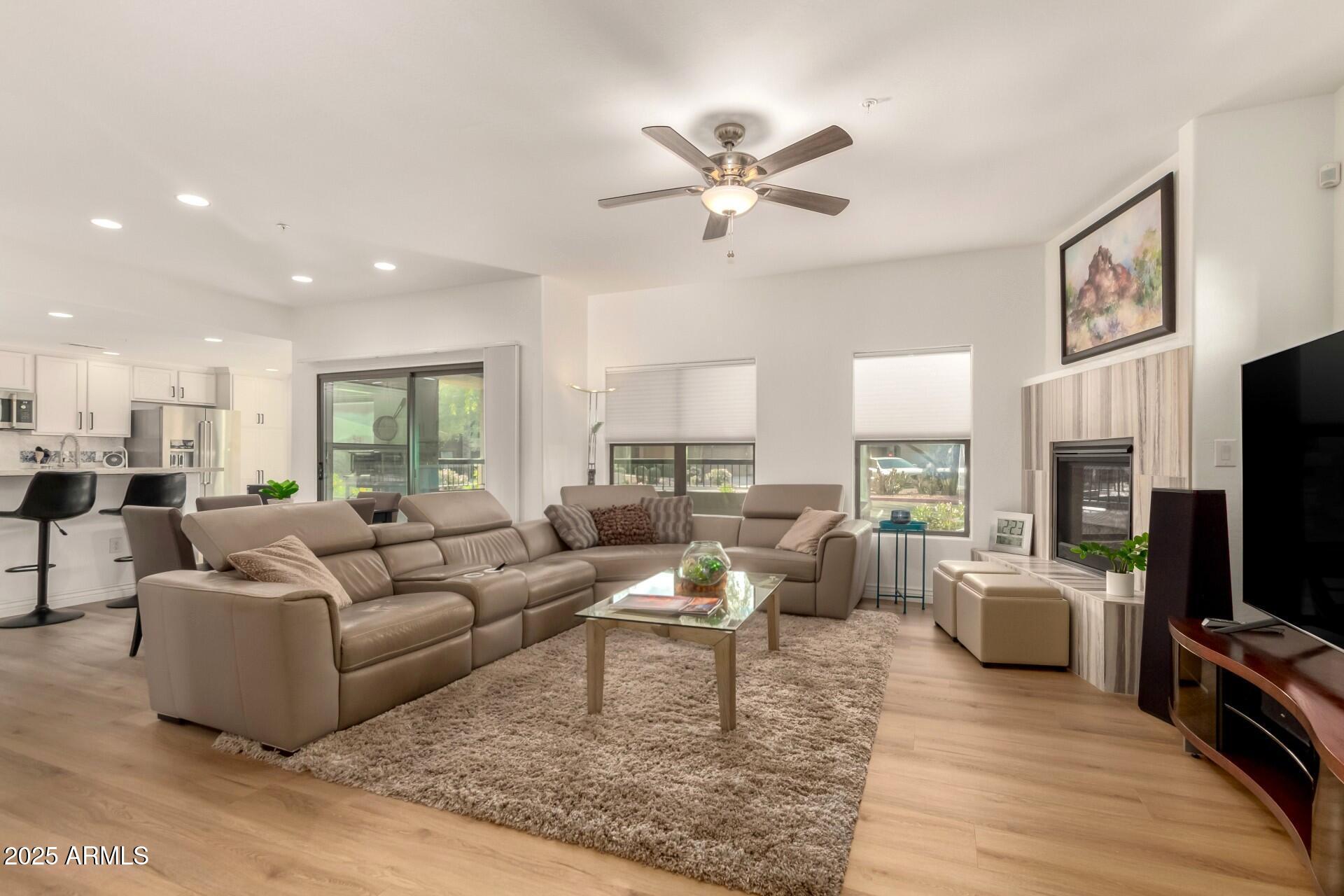 21320 N 56TH Street 1086