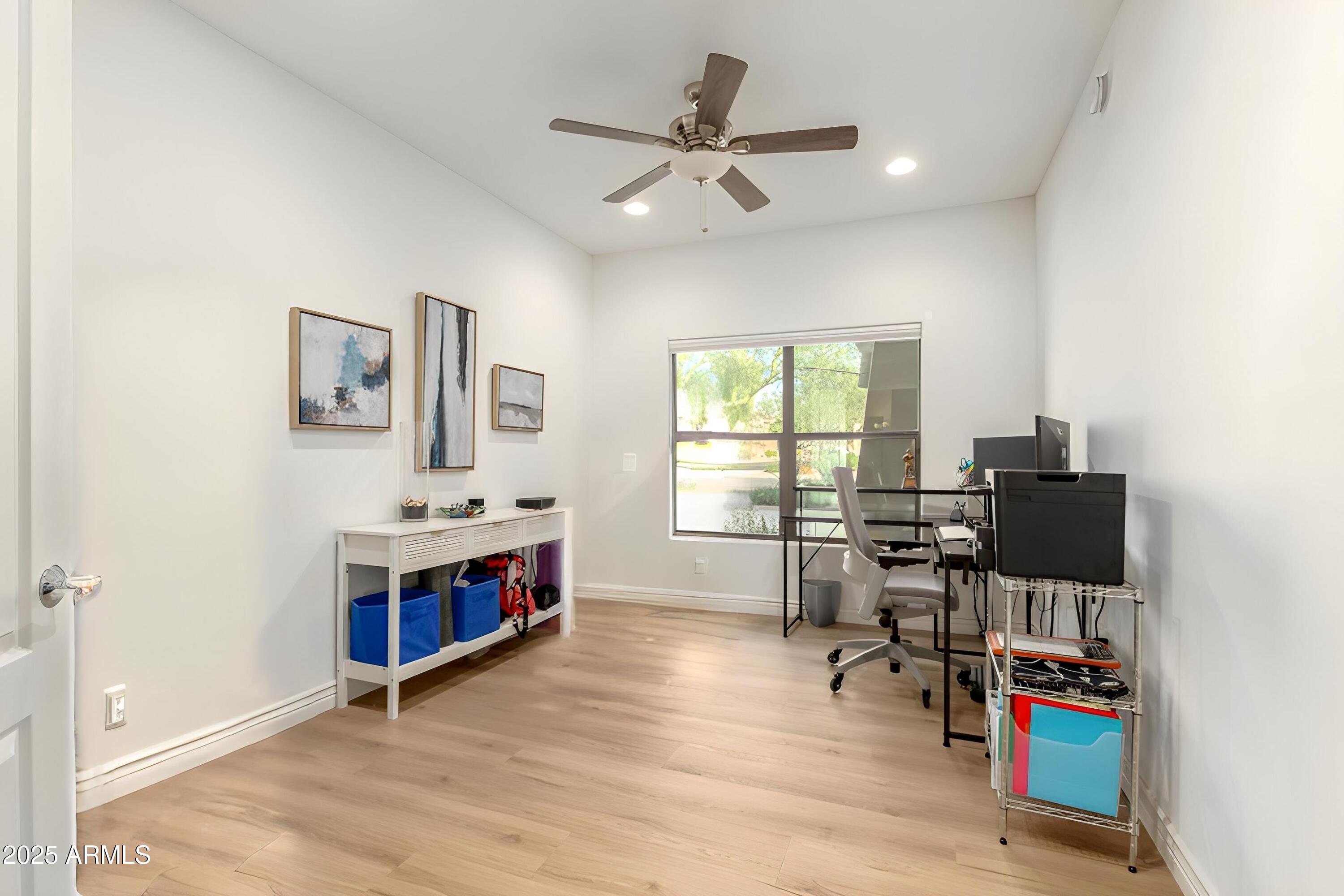 21320 N 56TH Street 1086