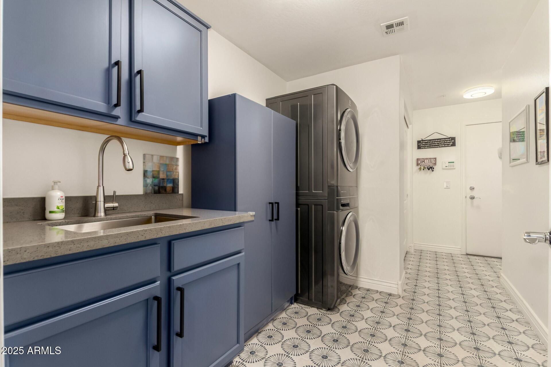 21320 N 56TH Street 1086