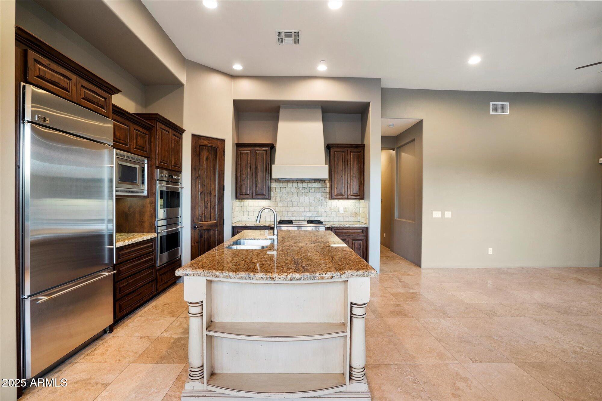 8670 E Arroyo Hondo Road