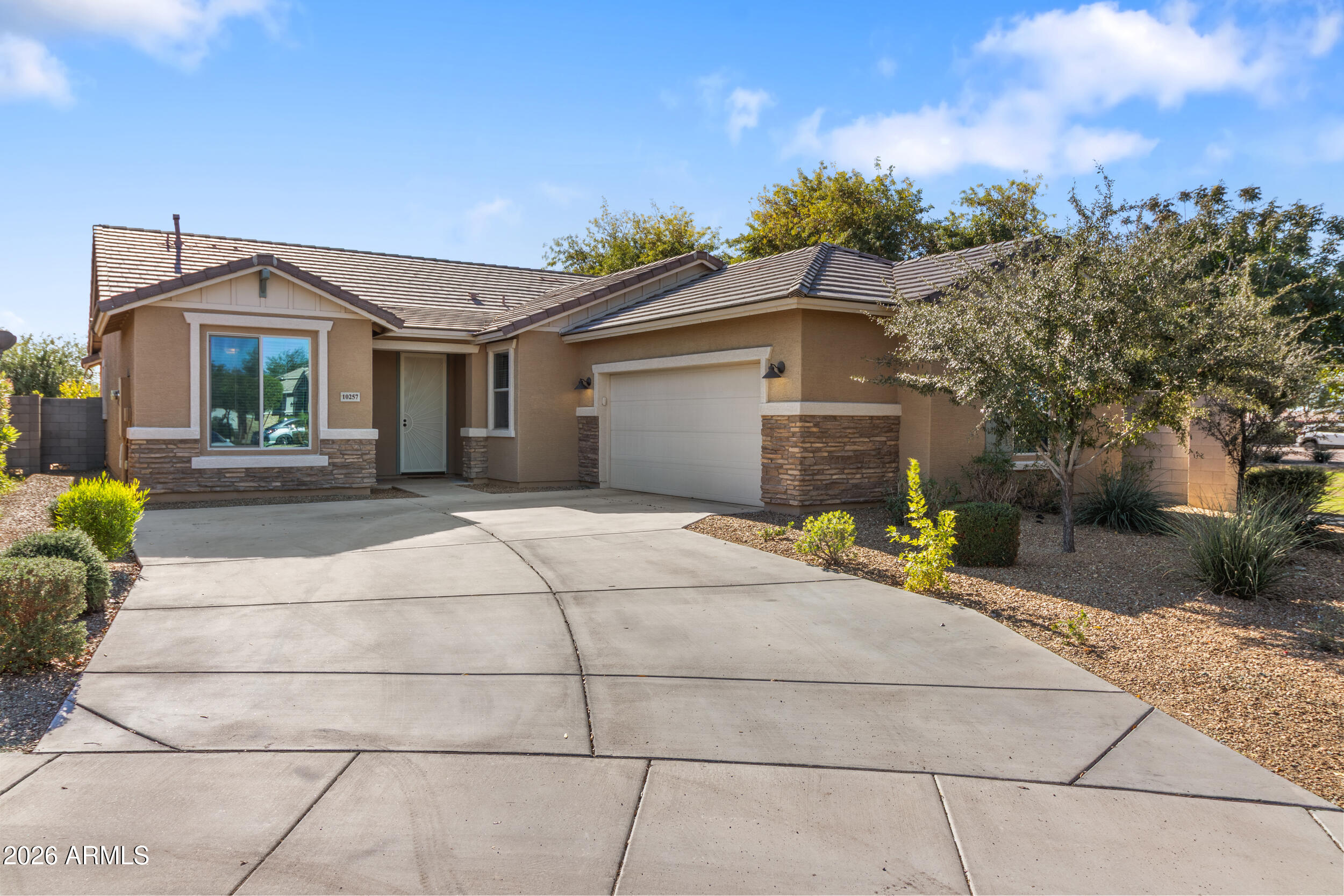 10257 W LAWRENCE Lane