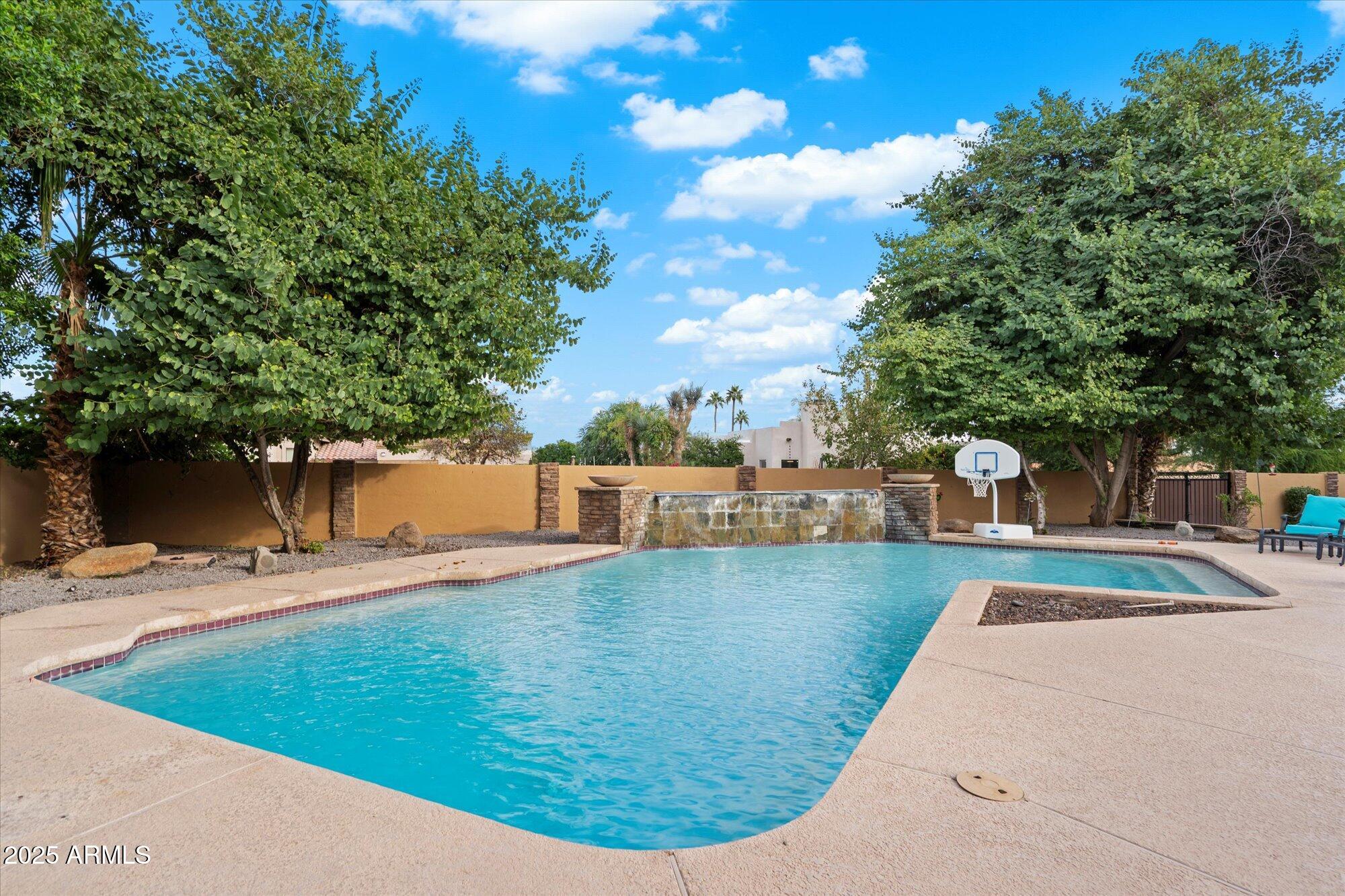 11621 S BLACKFOOT Drive