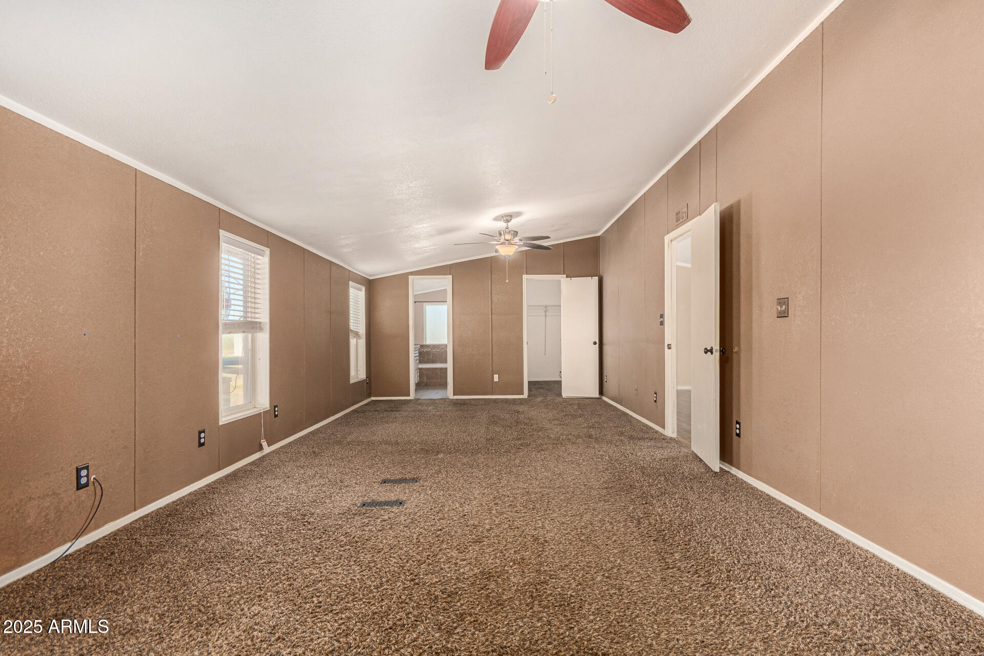 21137 W DOVE VALLEY Road