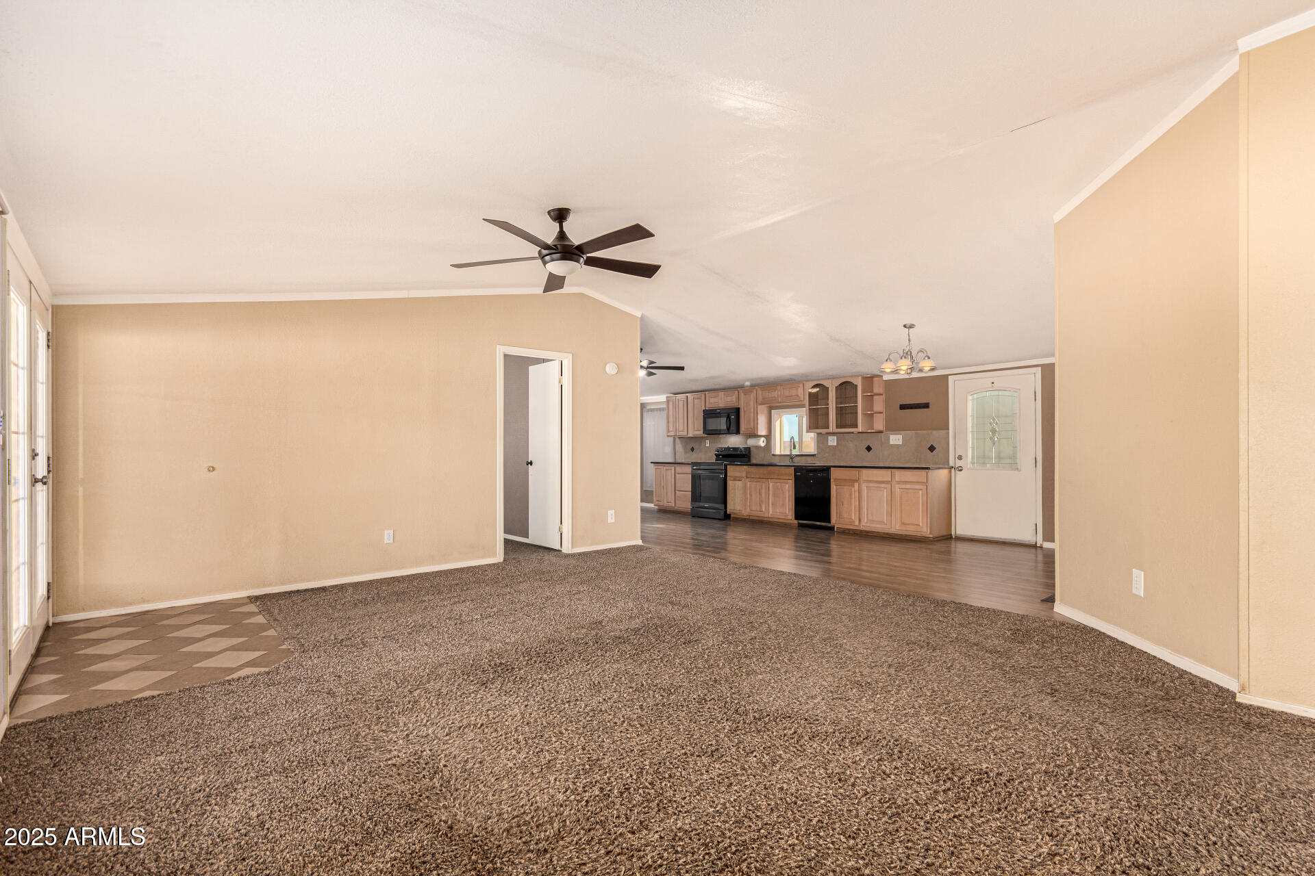 21137 W DOVE VALLEY Road