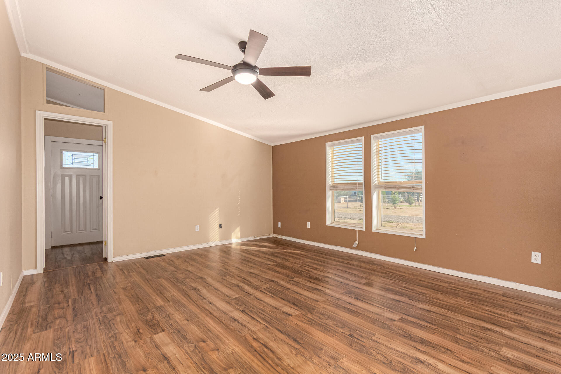 21137 W DOVE VALLEY Road