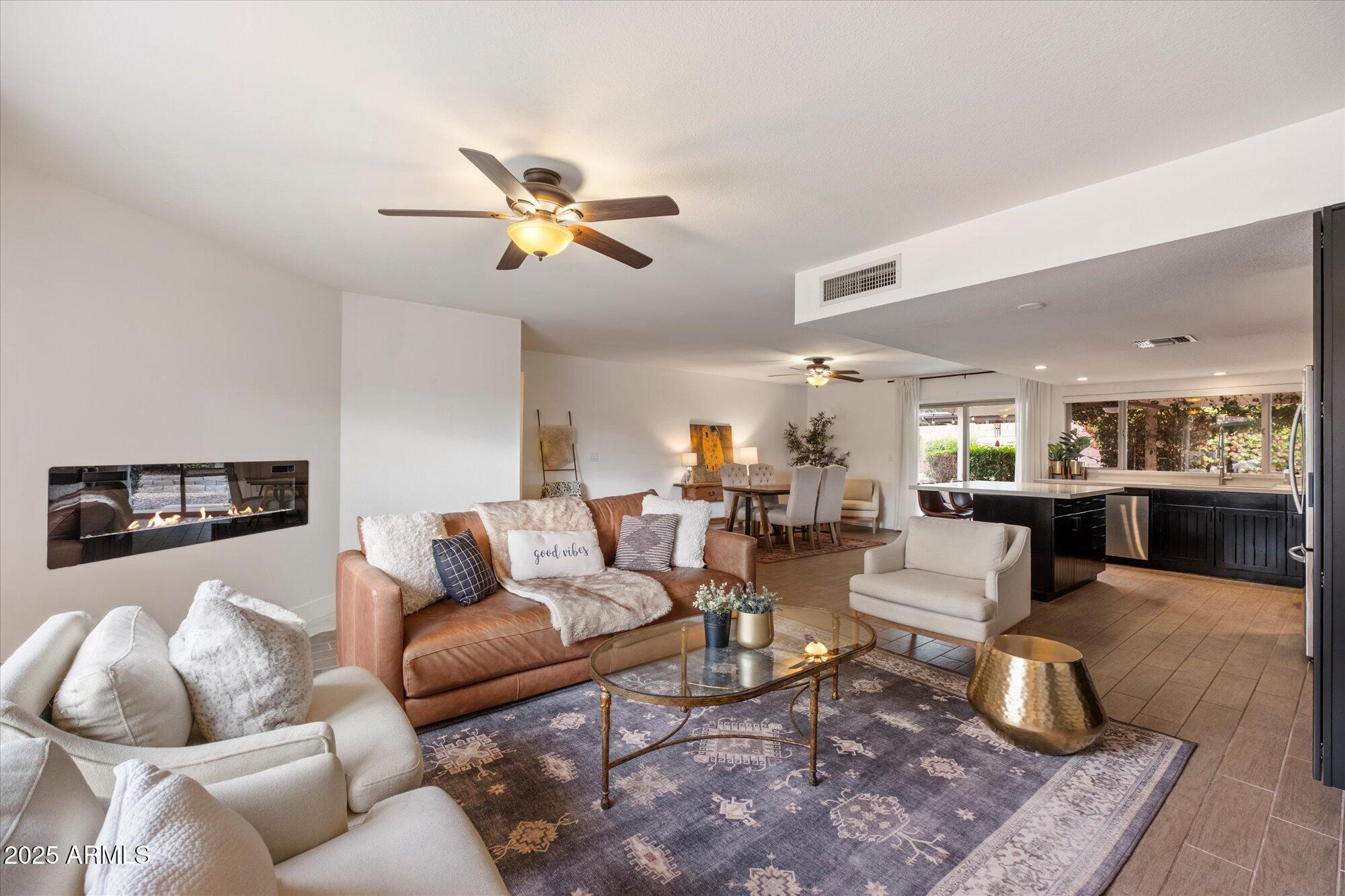 5330 E WINCHCOMB Drive