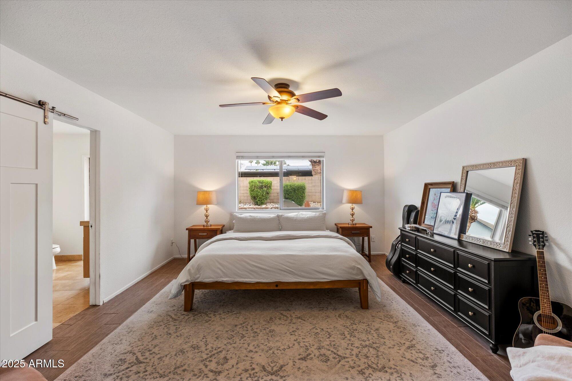 5330 E WINCHCOMB Drive