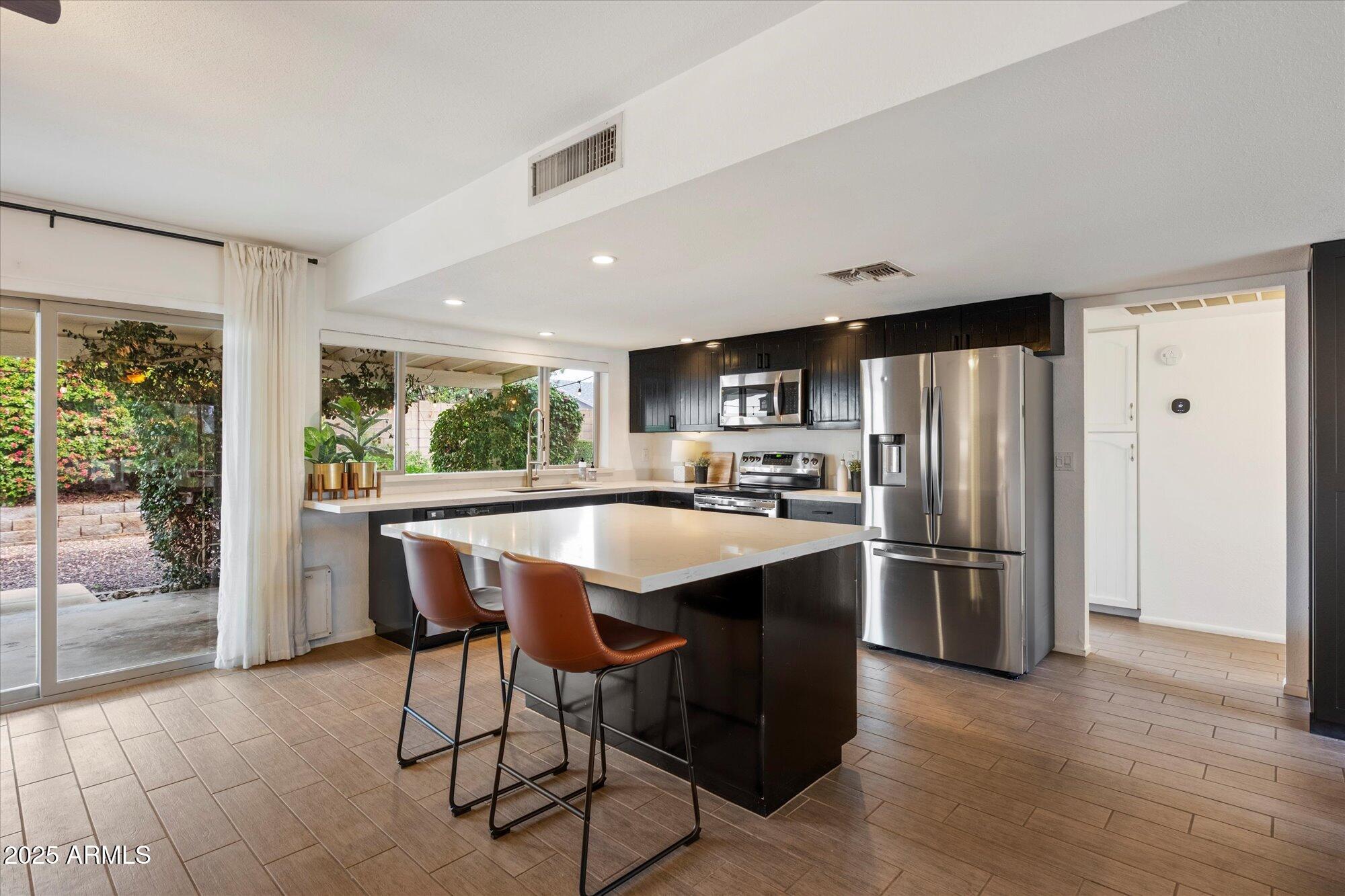 5330 E WINCHCOMB Drive