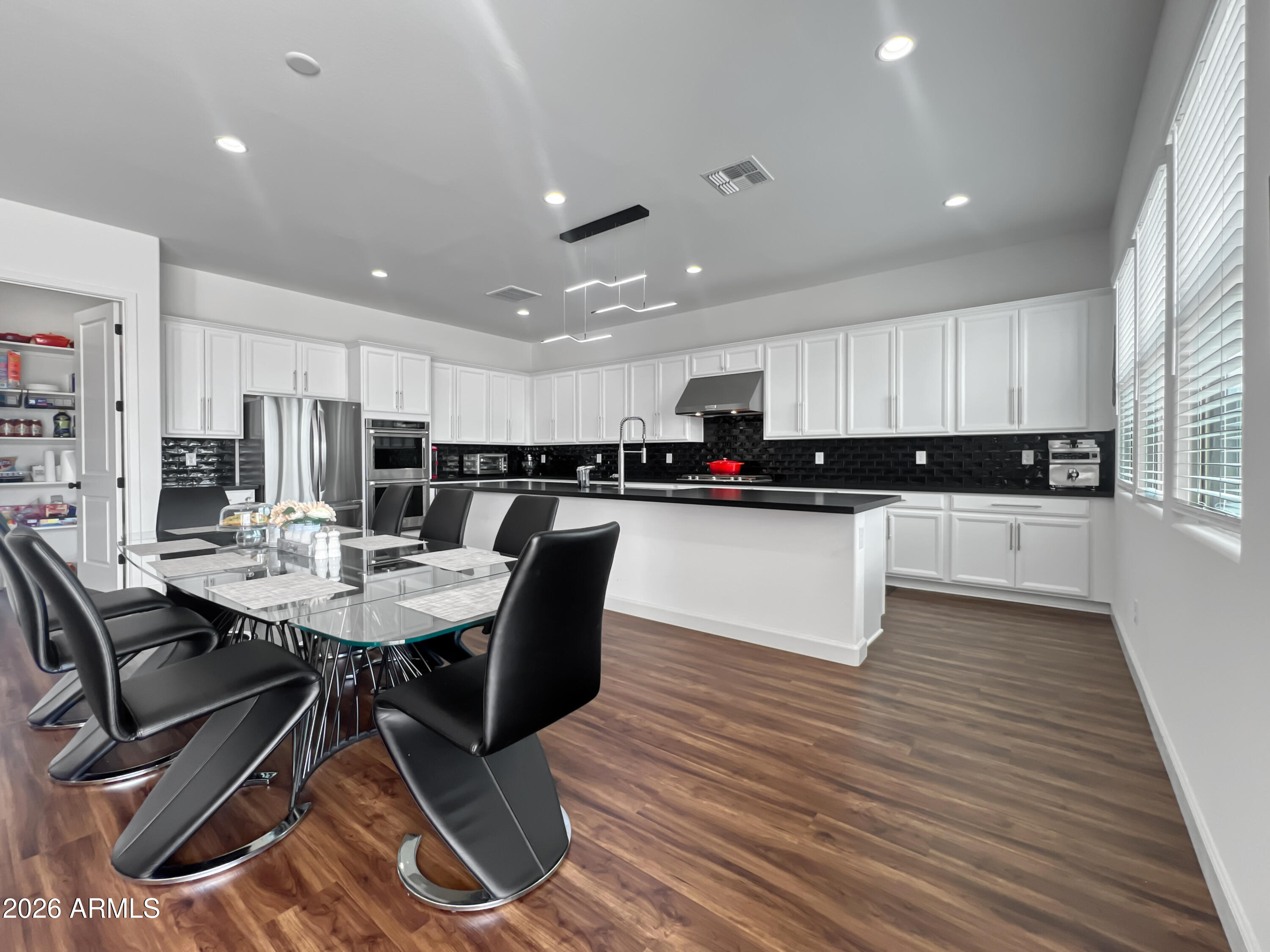 35678 N GEMSTONE Way