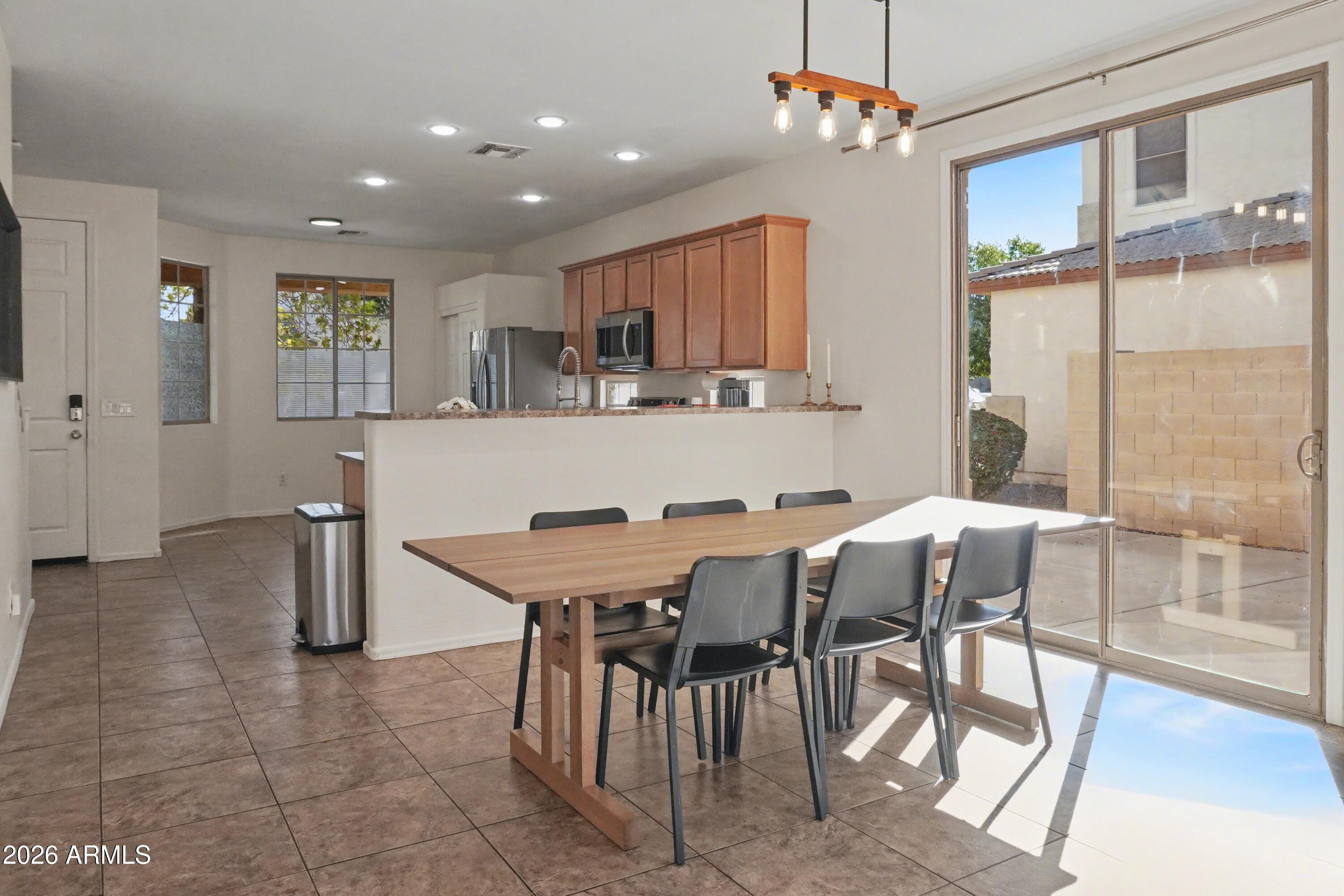 4224 S MARIPOSA Drive