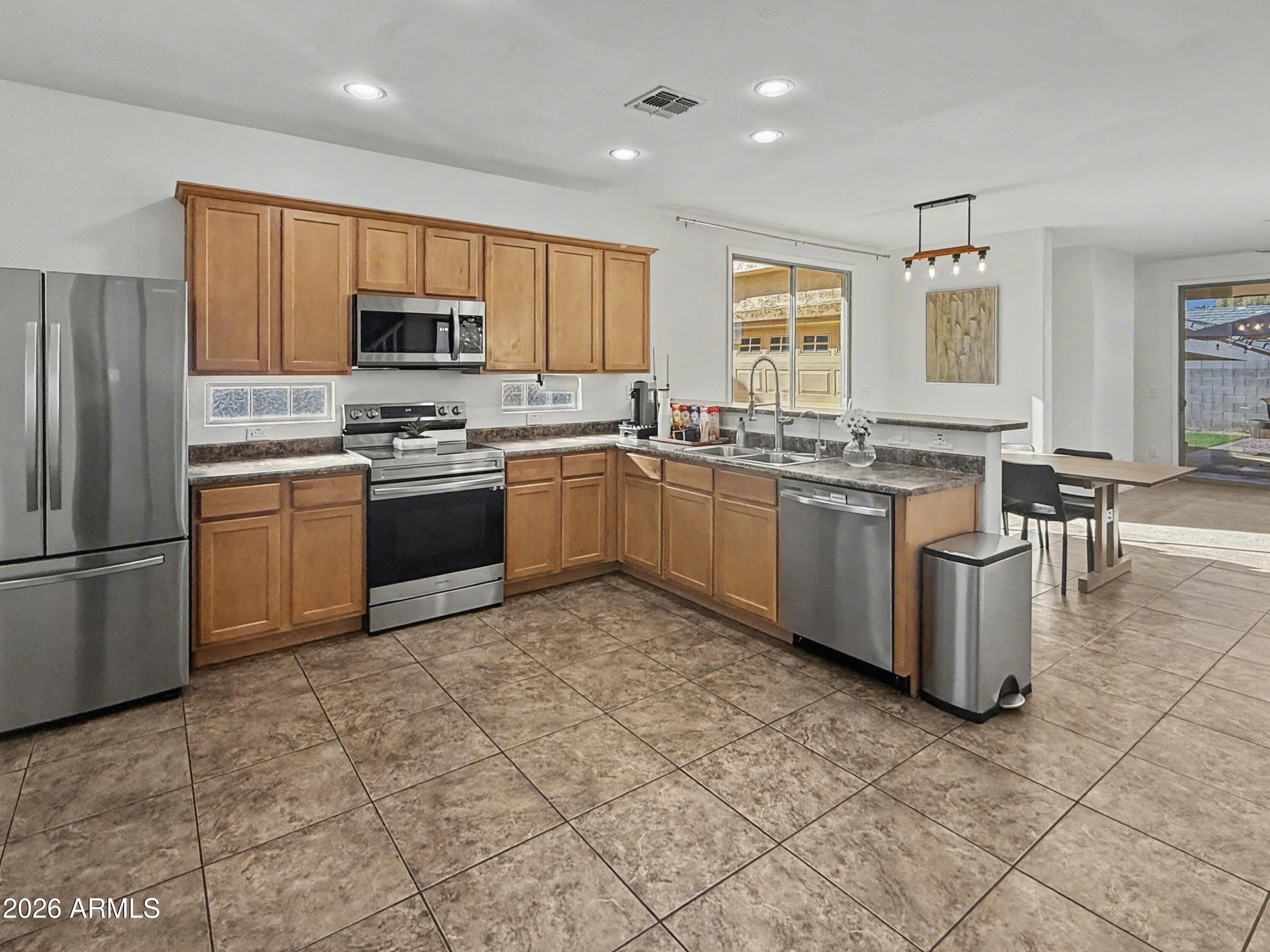 4224 S MARIPOSA Drive