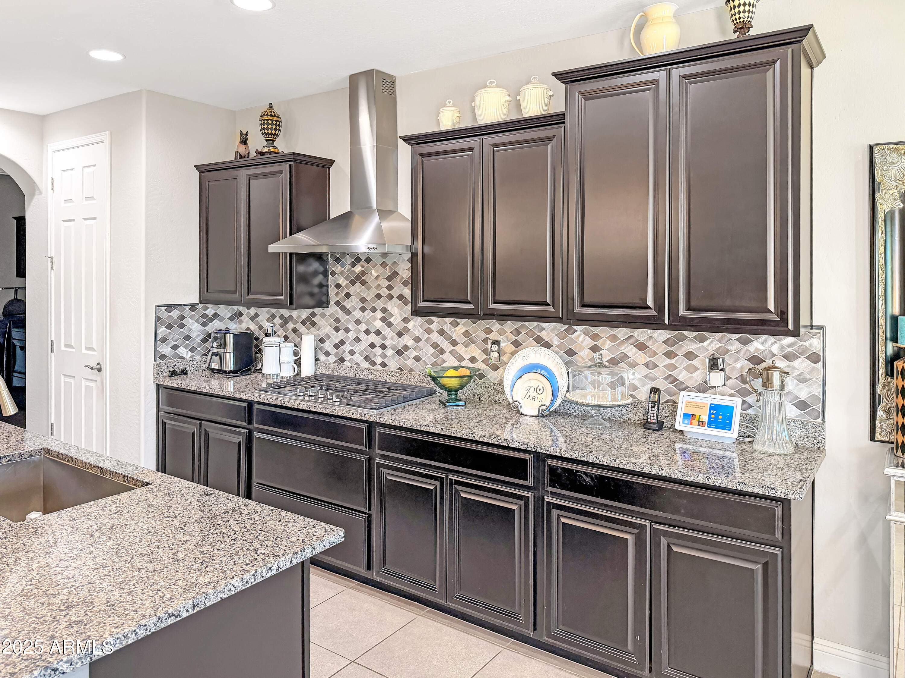 3848 N HUNTINGTON Drive