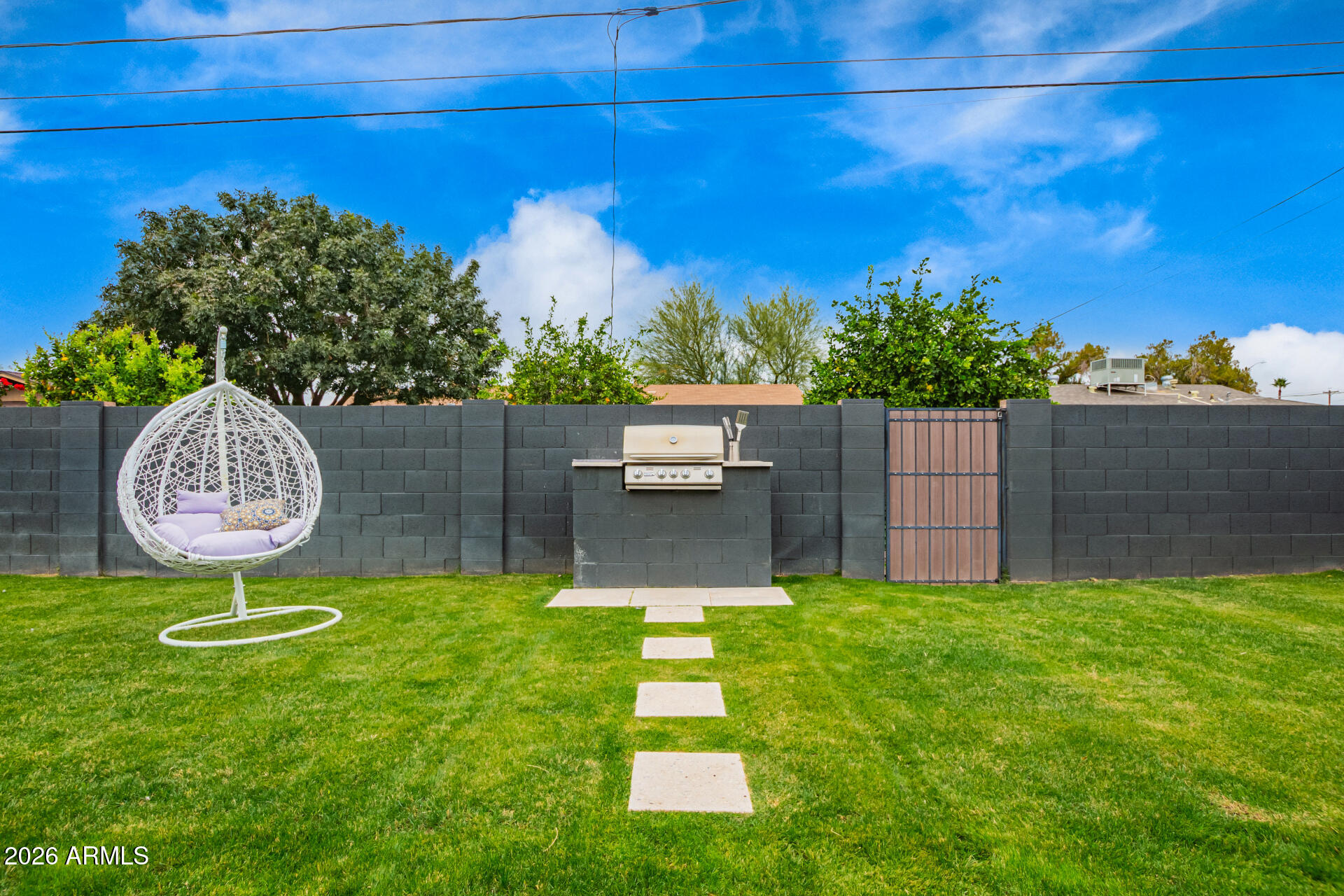 8252 E HEATHERBRAE Avenue