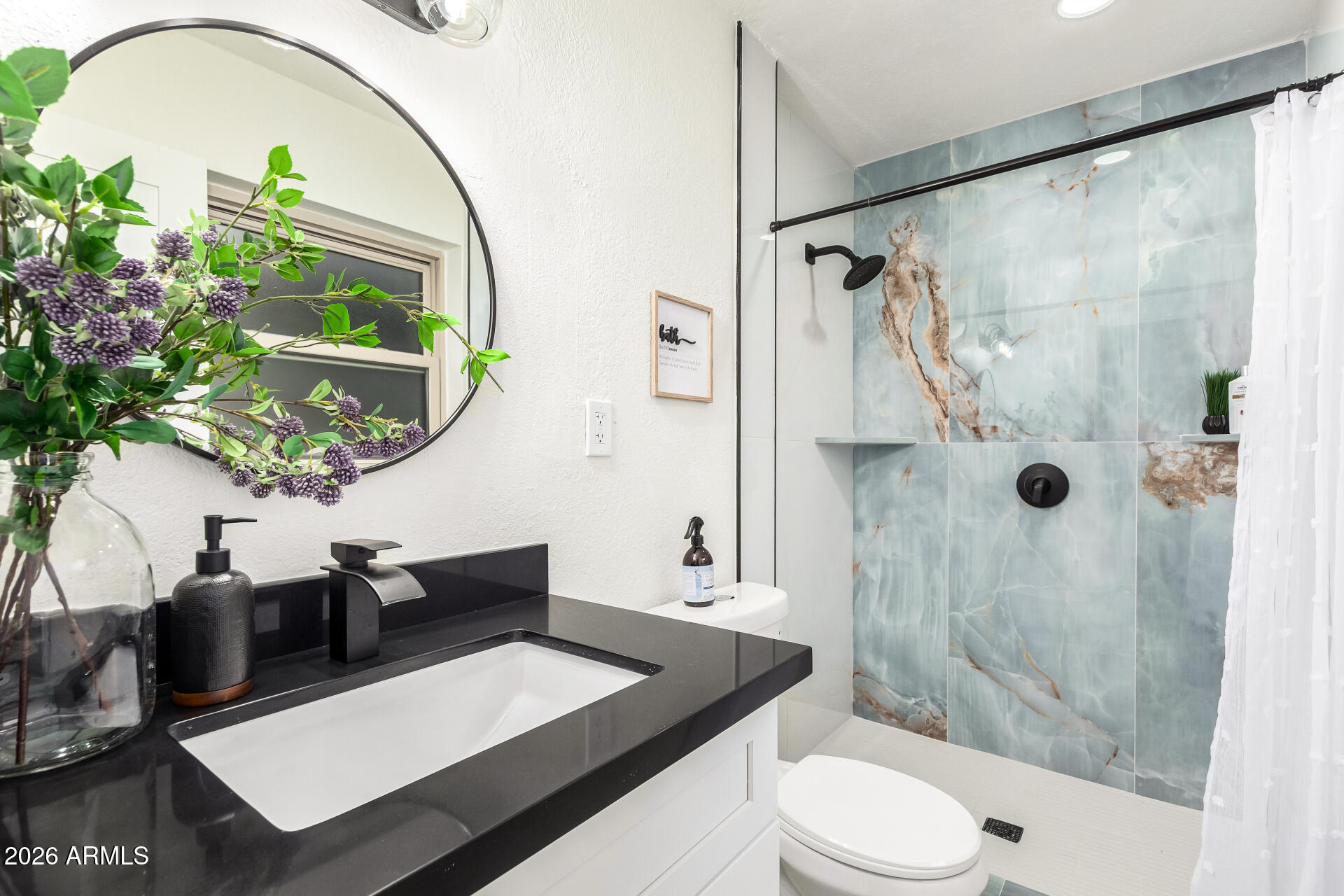 8252 E HEATHERBRAE Avenue