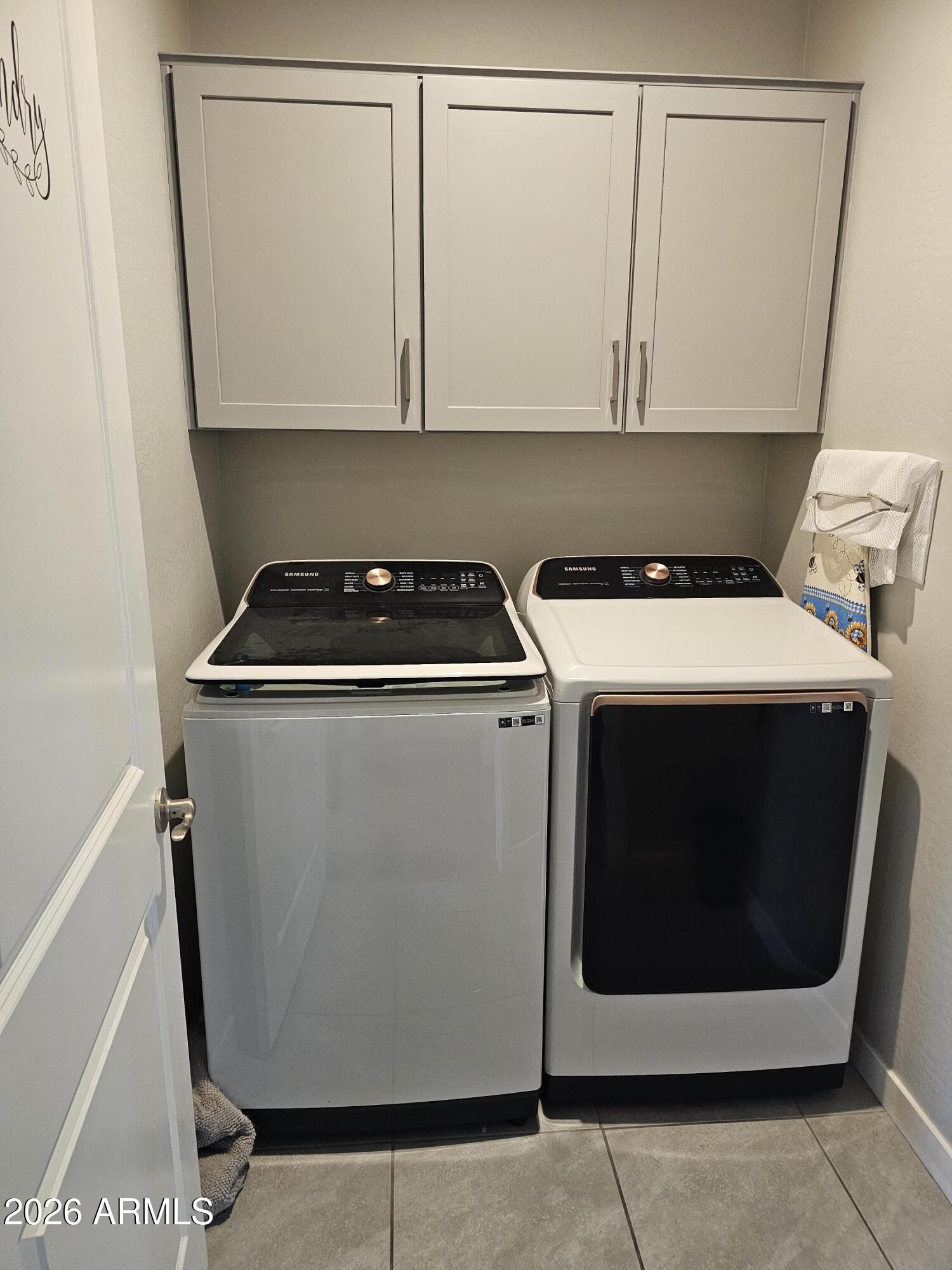 10768 W KINDERMAN Drive