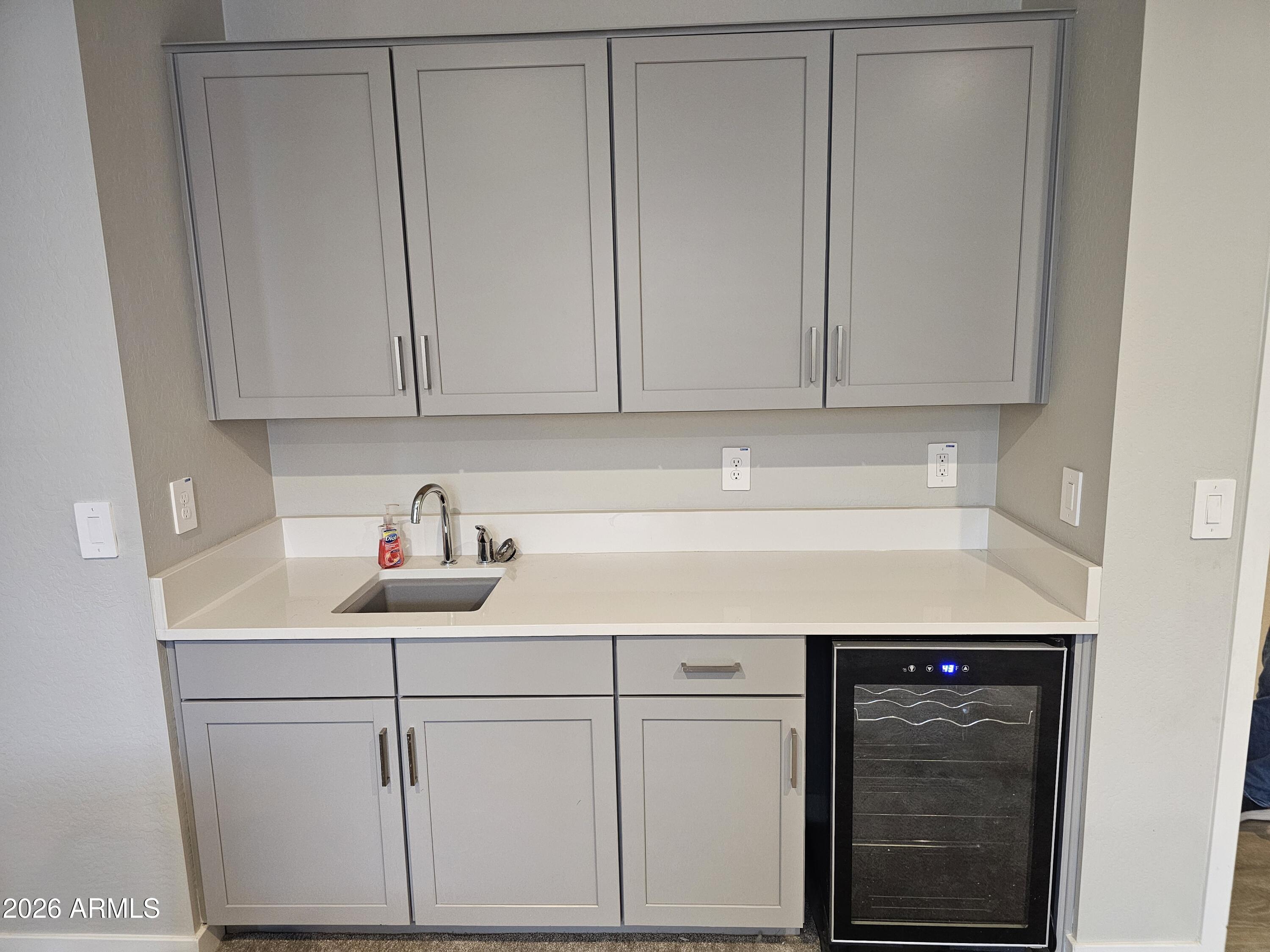 10768 W KINDERMAN Drive