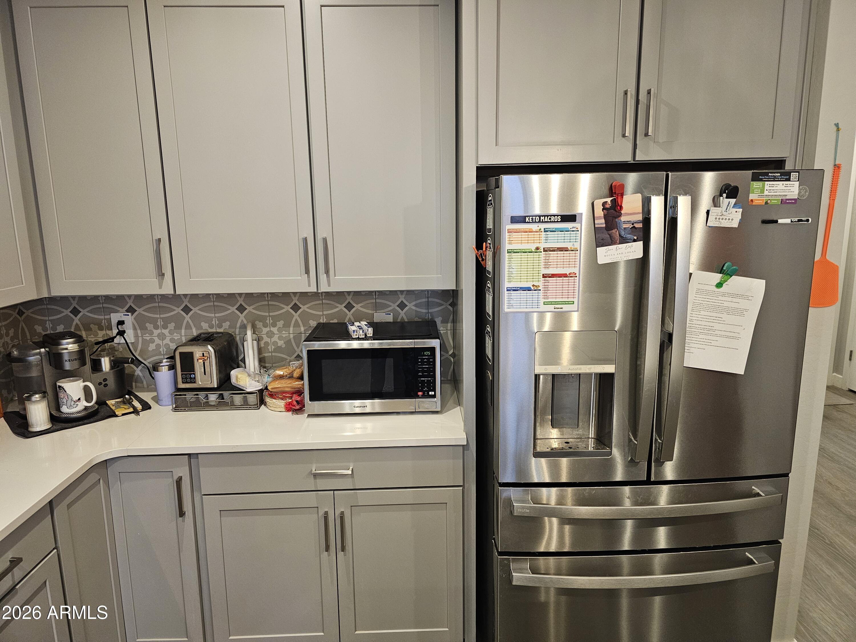 10768 W KINDERMAN Drive