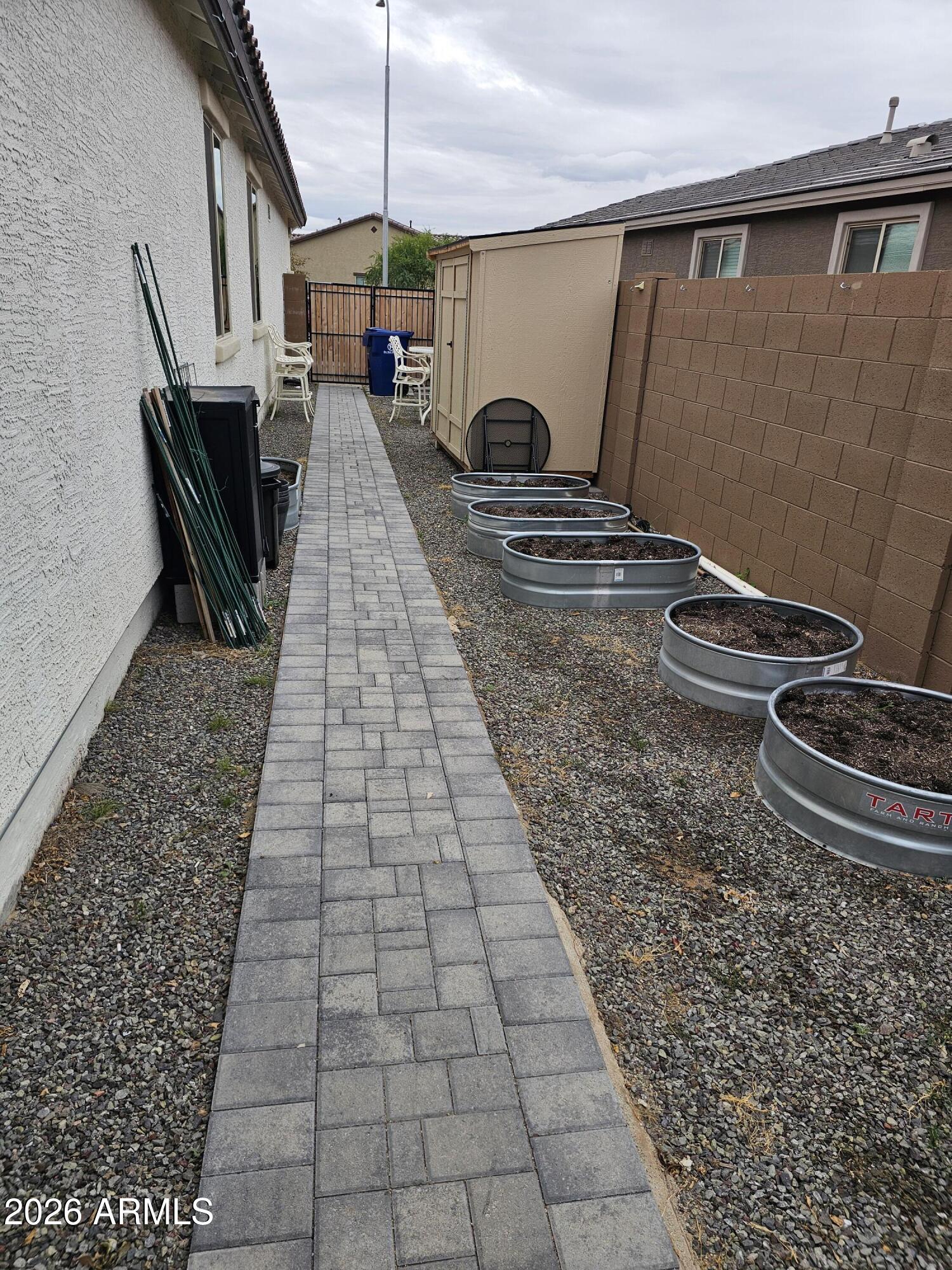 10768 W KINDERMAN Drive