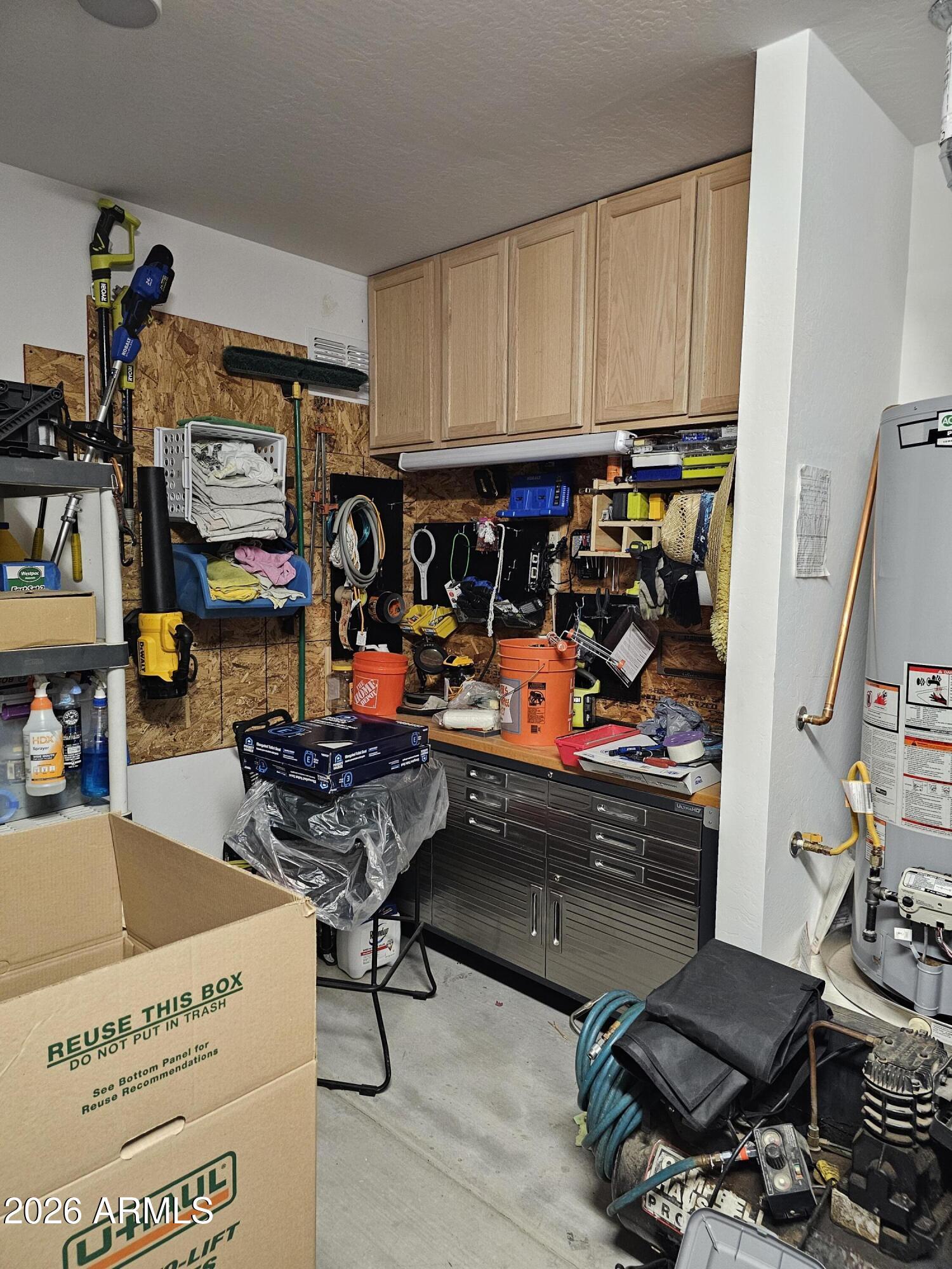 10768 W KINDERMAN Drive