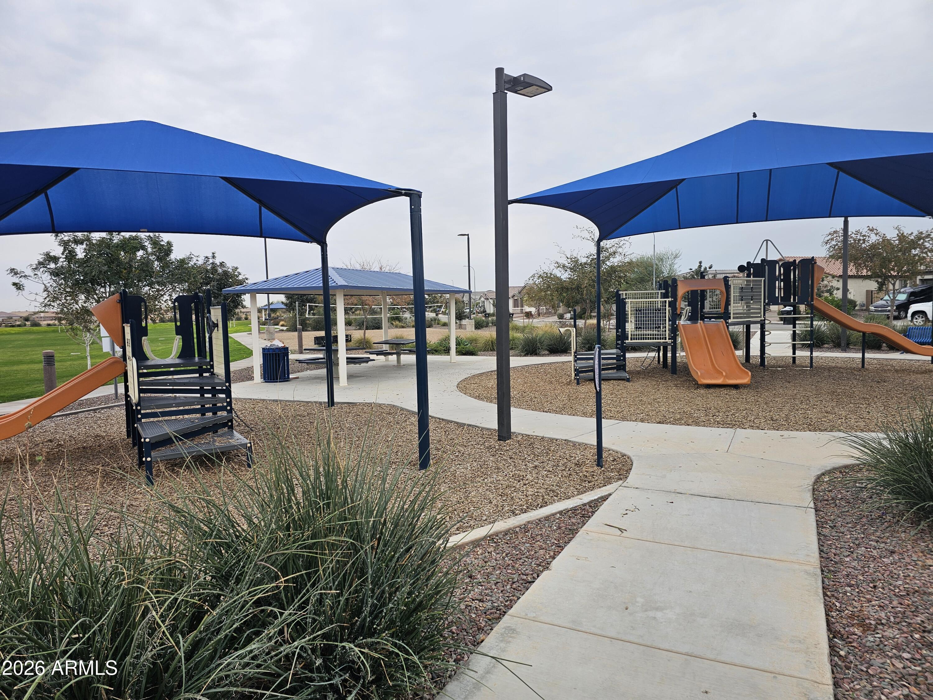 10768 W KINDERMAN Drive