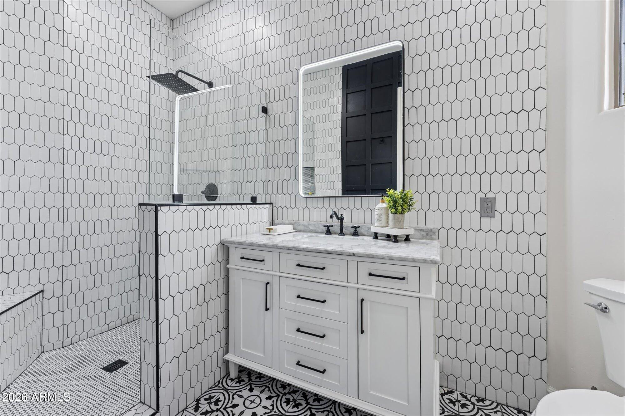 10460 E QUARTZ ROCK Road