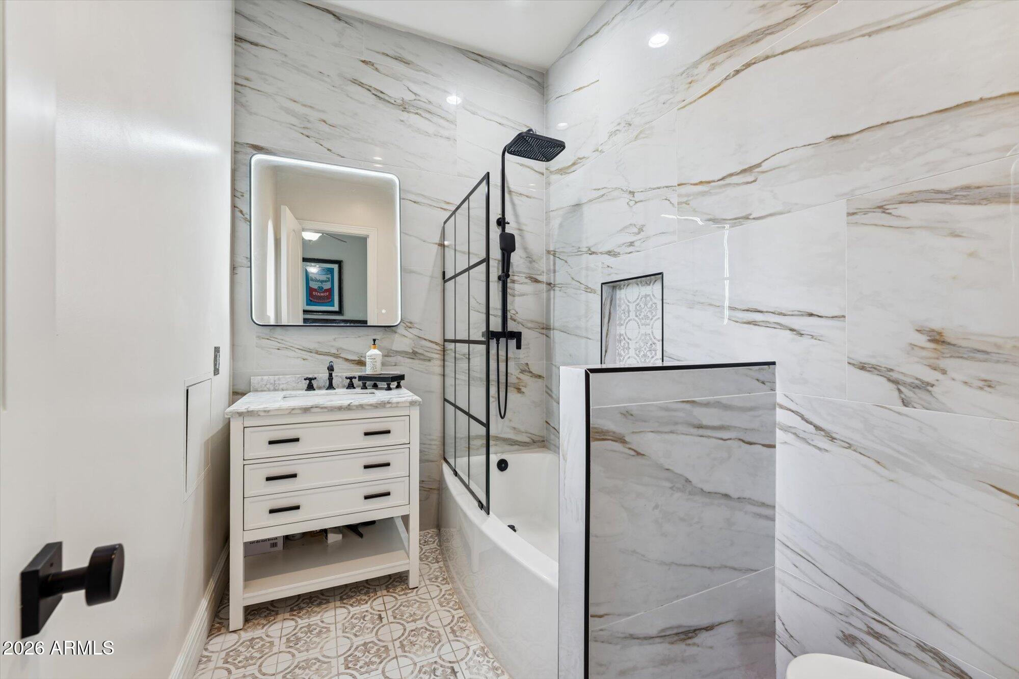 10460 E QUARTZ ROCK Road