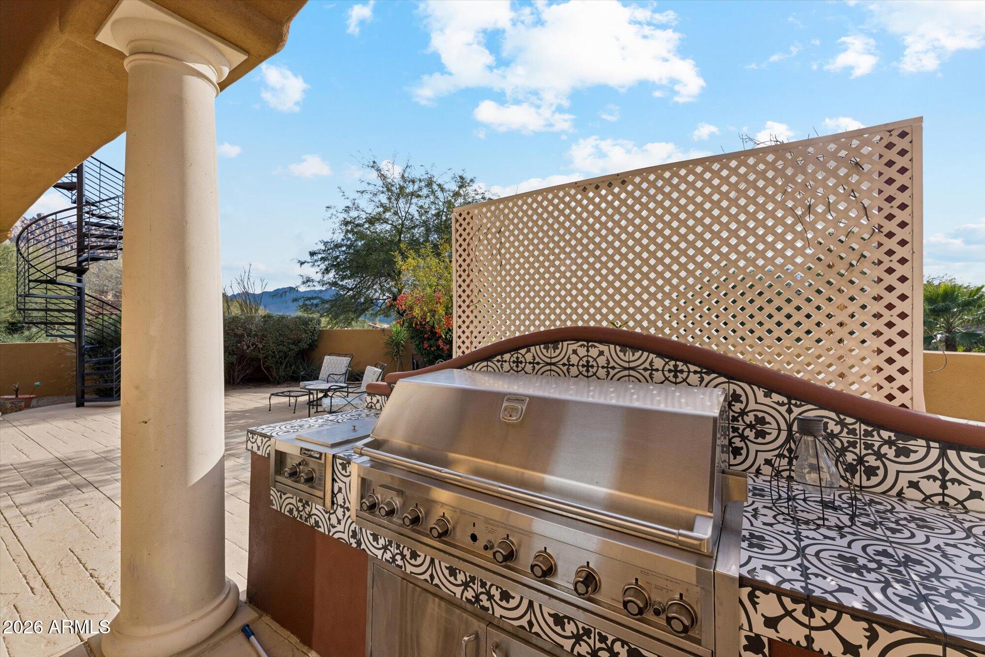 10460 E QUARTZ ROCK Road