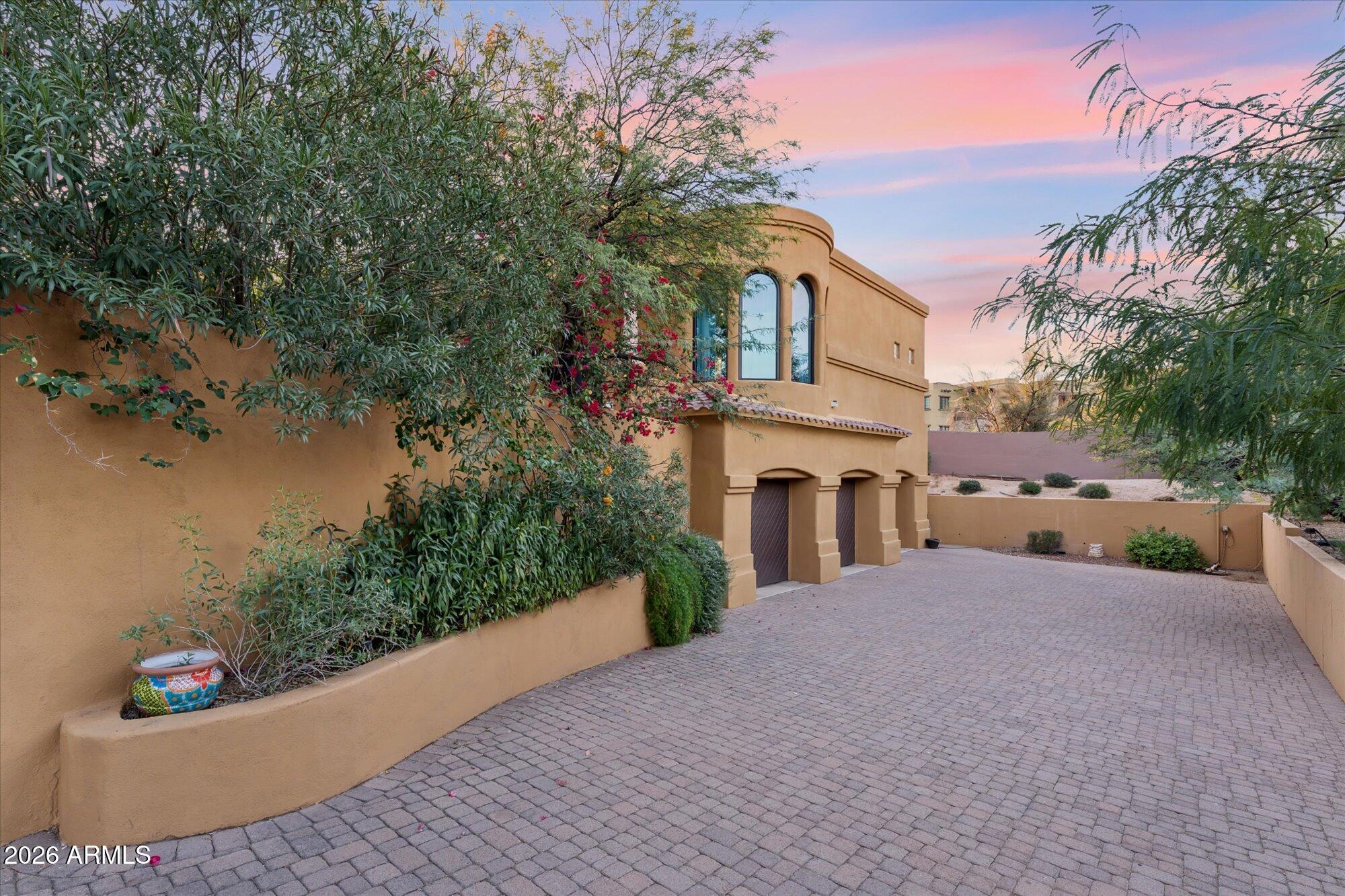 10460 E QUARTZ ROCK Road